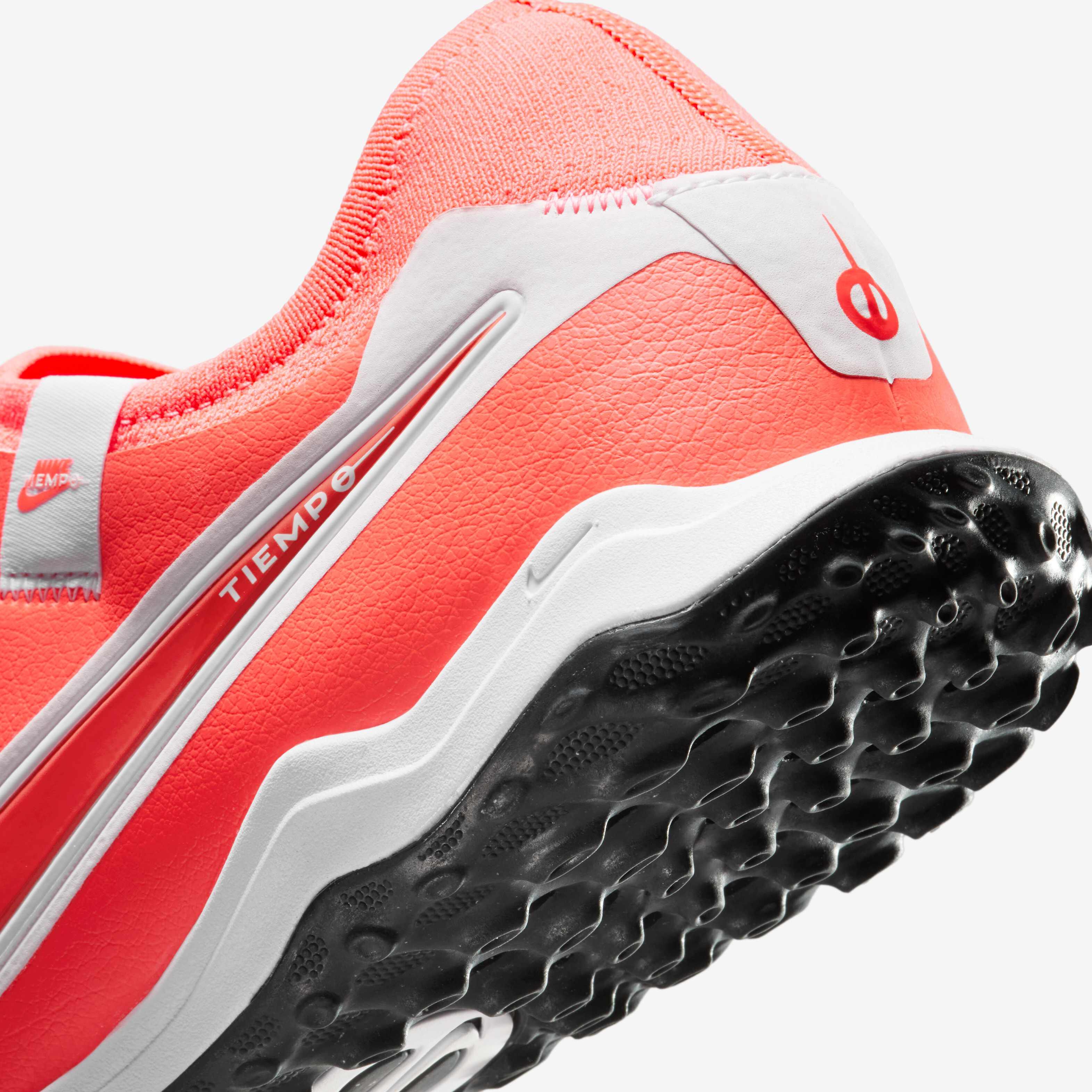 نايكي تيمبو ليجيند 10 برو image number 7