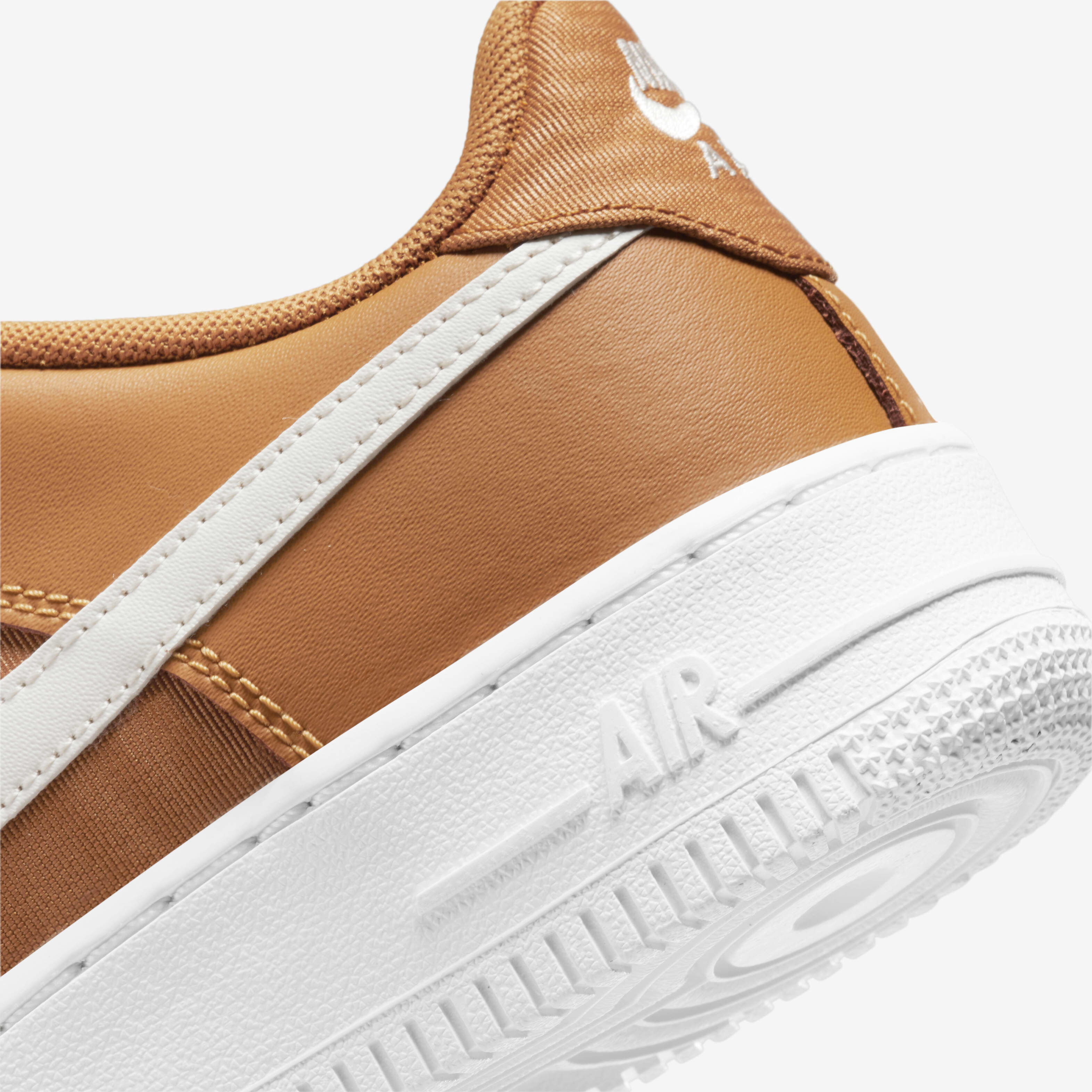 Nike Air Force 1 LV8 2 image number 7