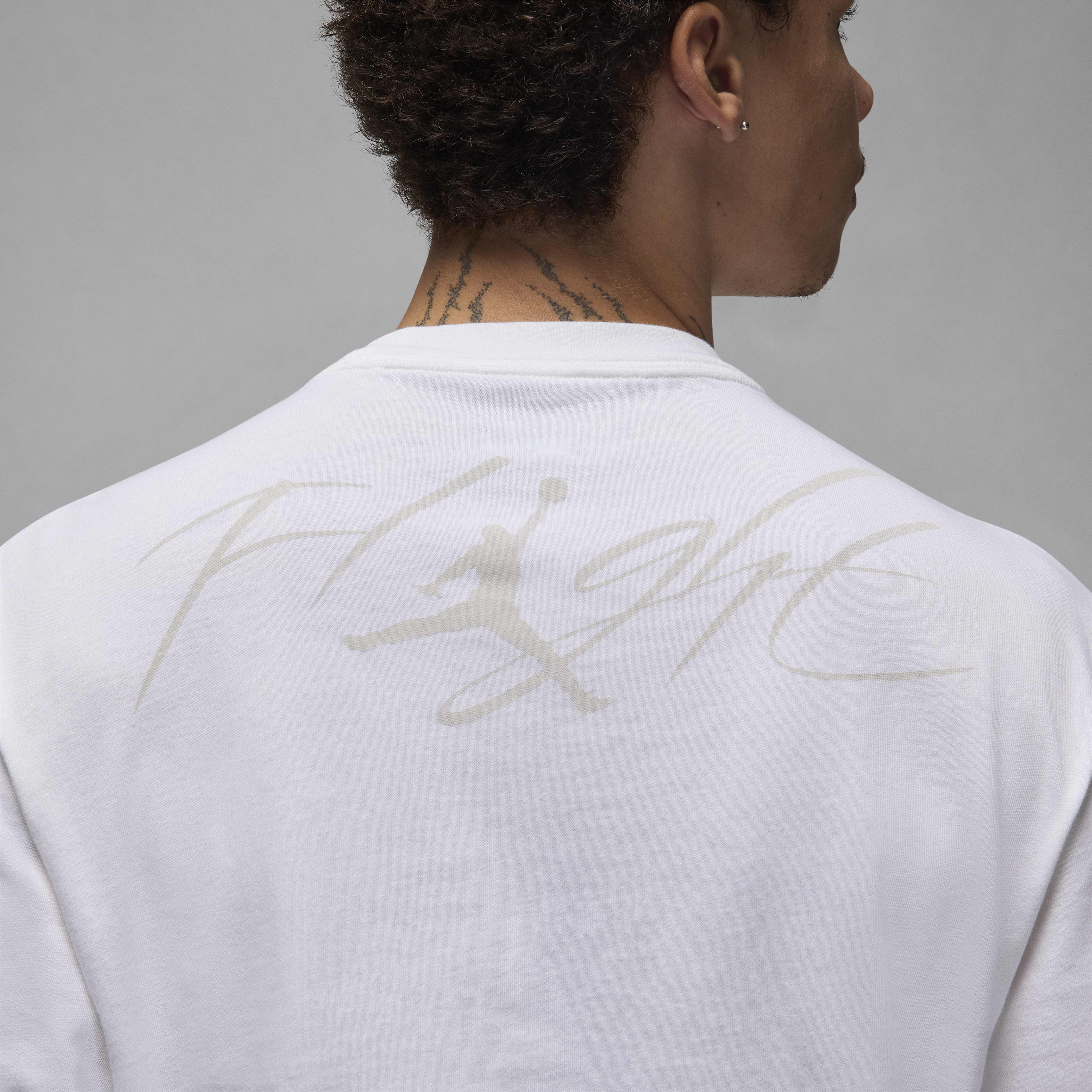 Buy Jordan Flight Essentials Men's T-Shirt - White | Nike