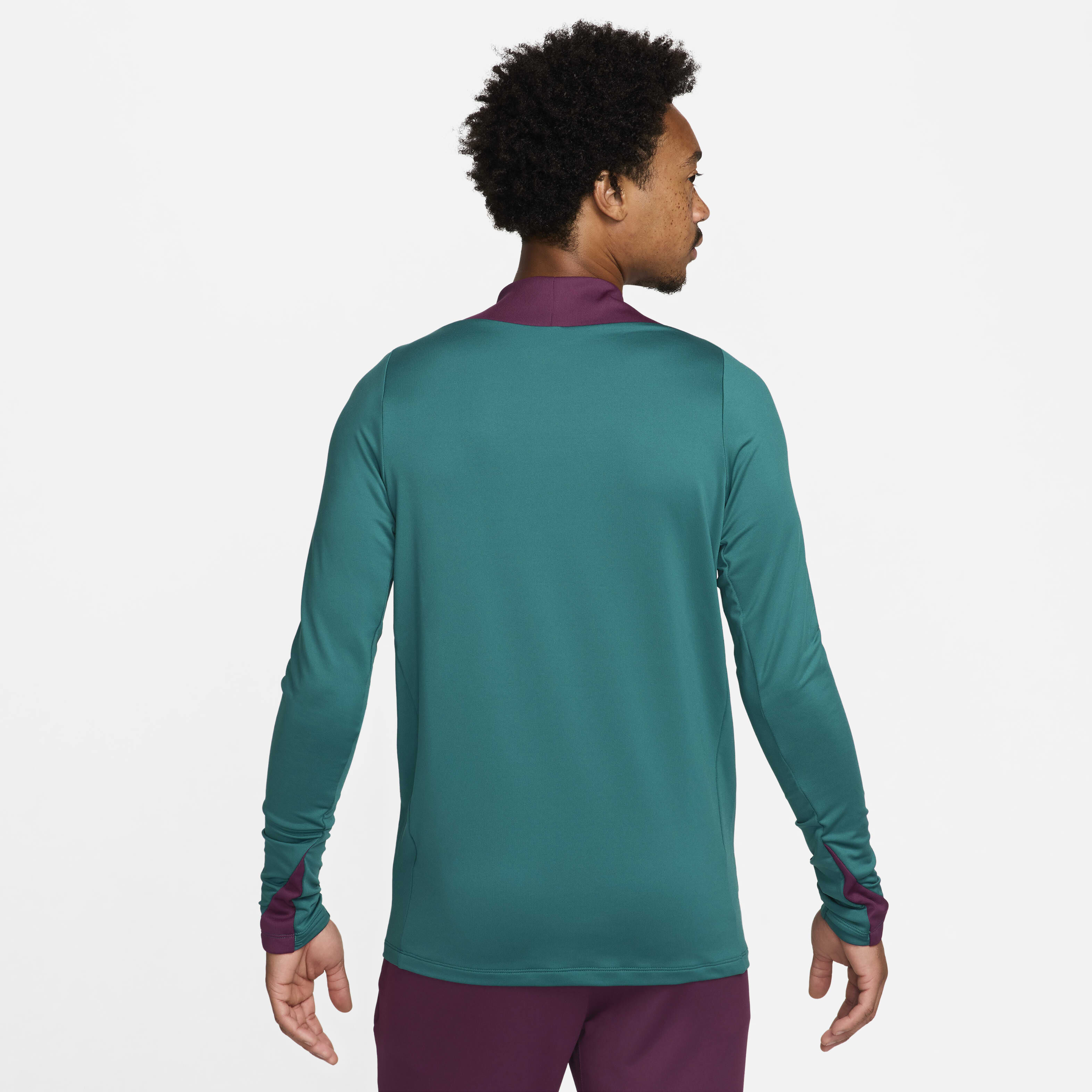 Paris Saint-Germain Strike image number 1