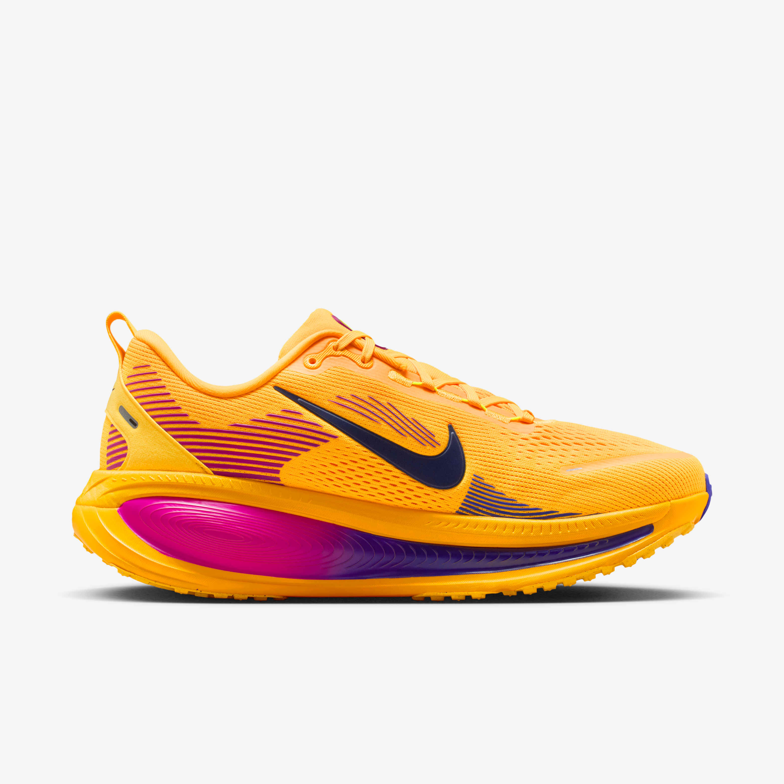 Nike Vomero 18 image number 2