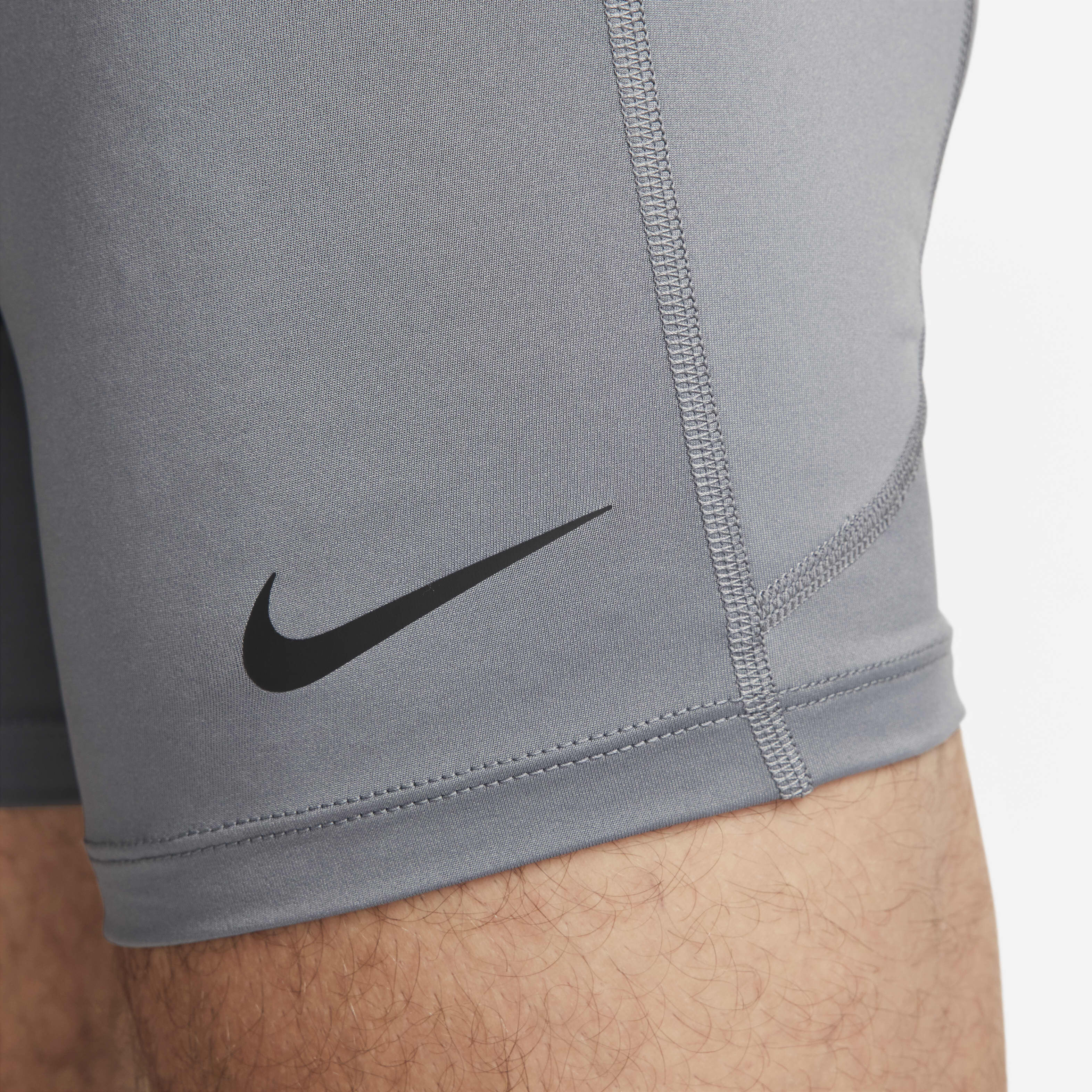 نايكي برو image number 4