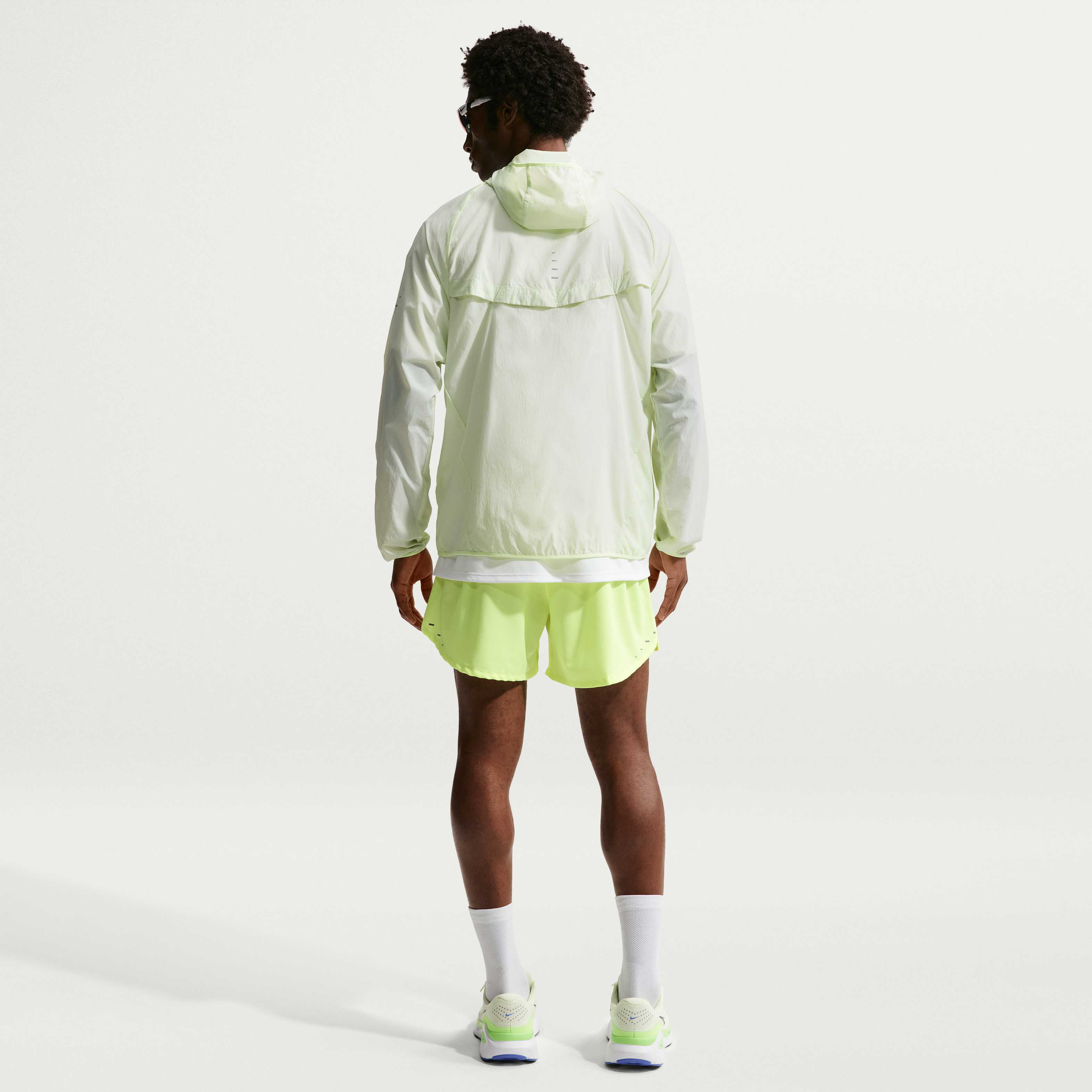 Nike Stride image number 4