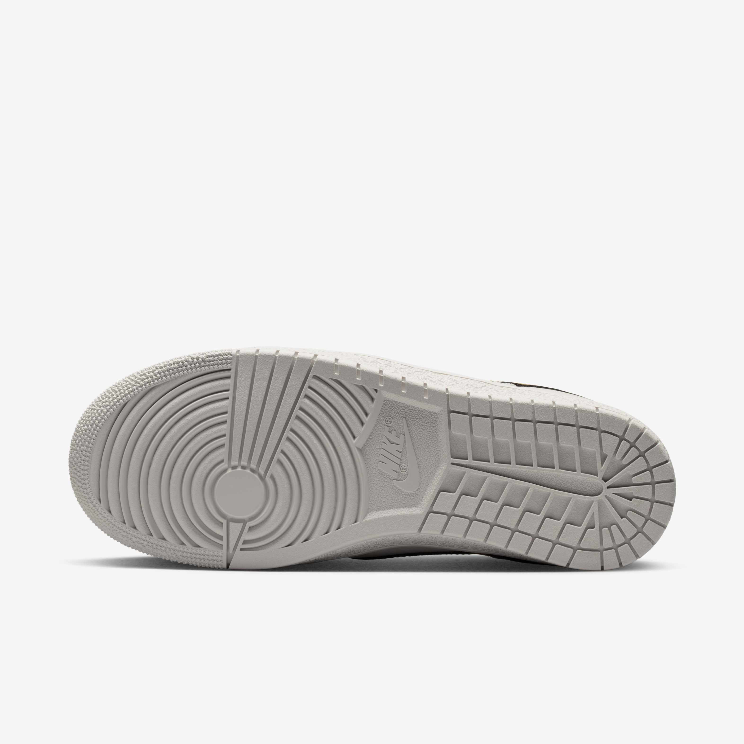 Air Jordan Skyline Low image number 1