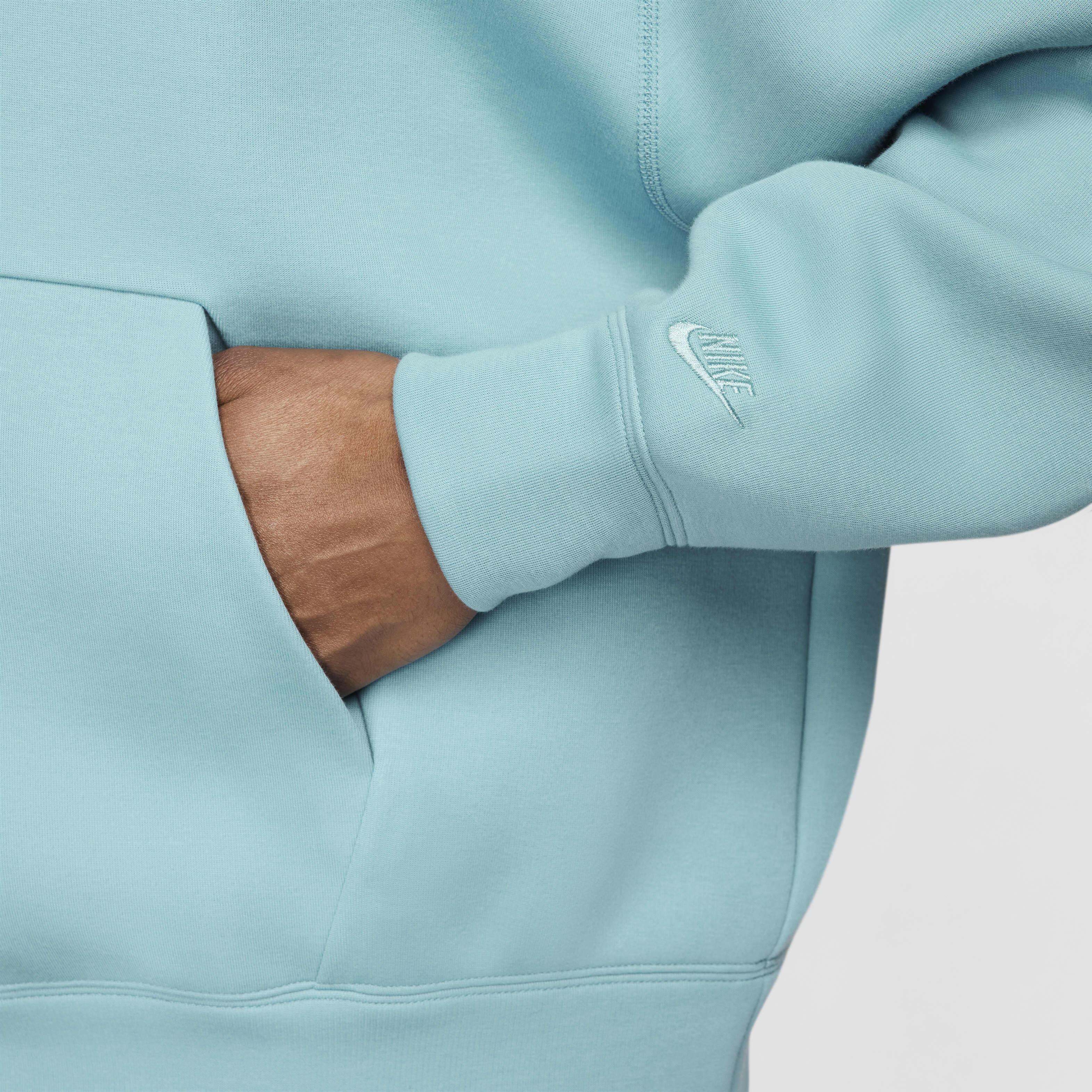 نايكي تك ري-اماجيند image number 5