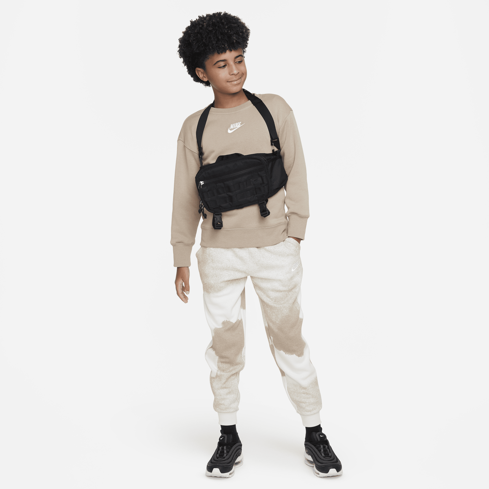 Nike sportswear tech printed shop hip pack