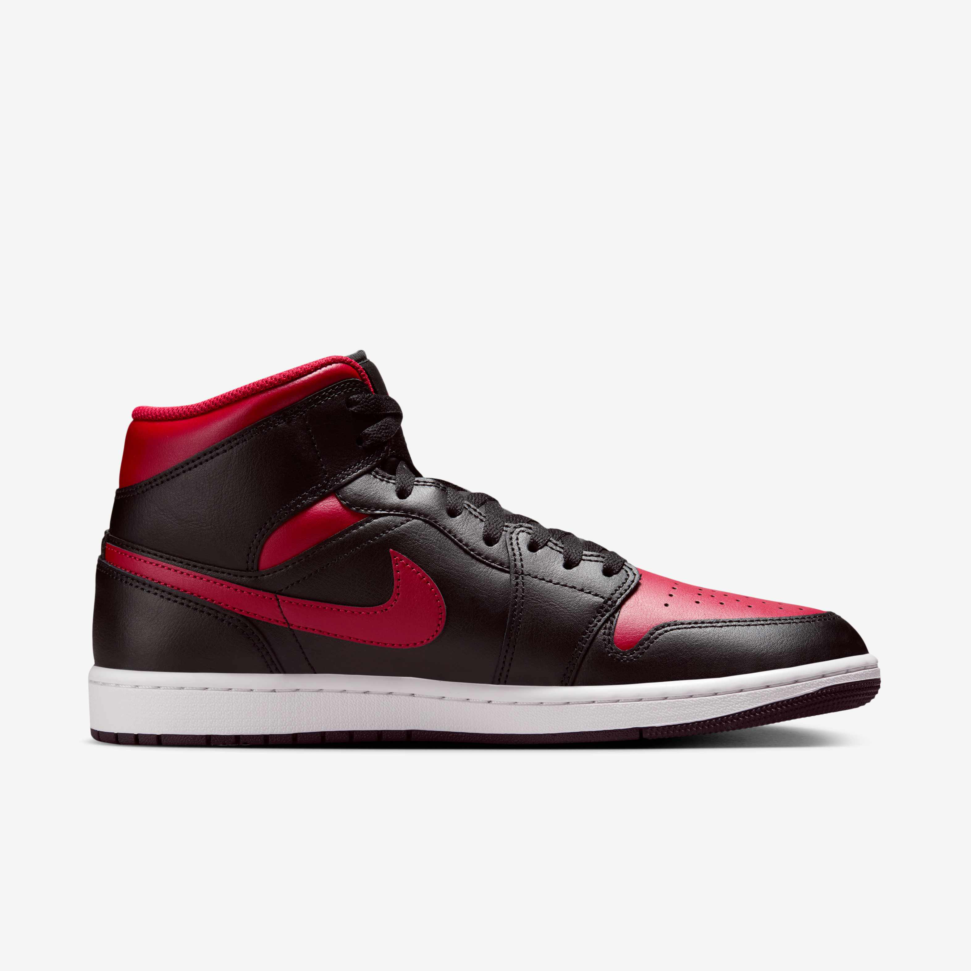 Air Jordan 1 Mid image number 2