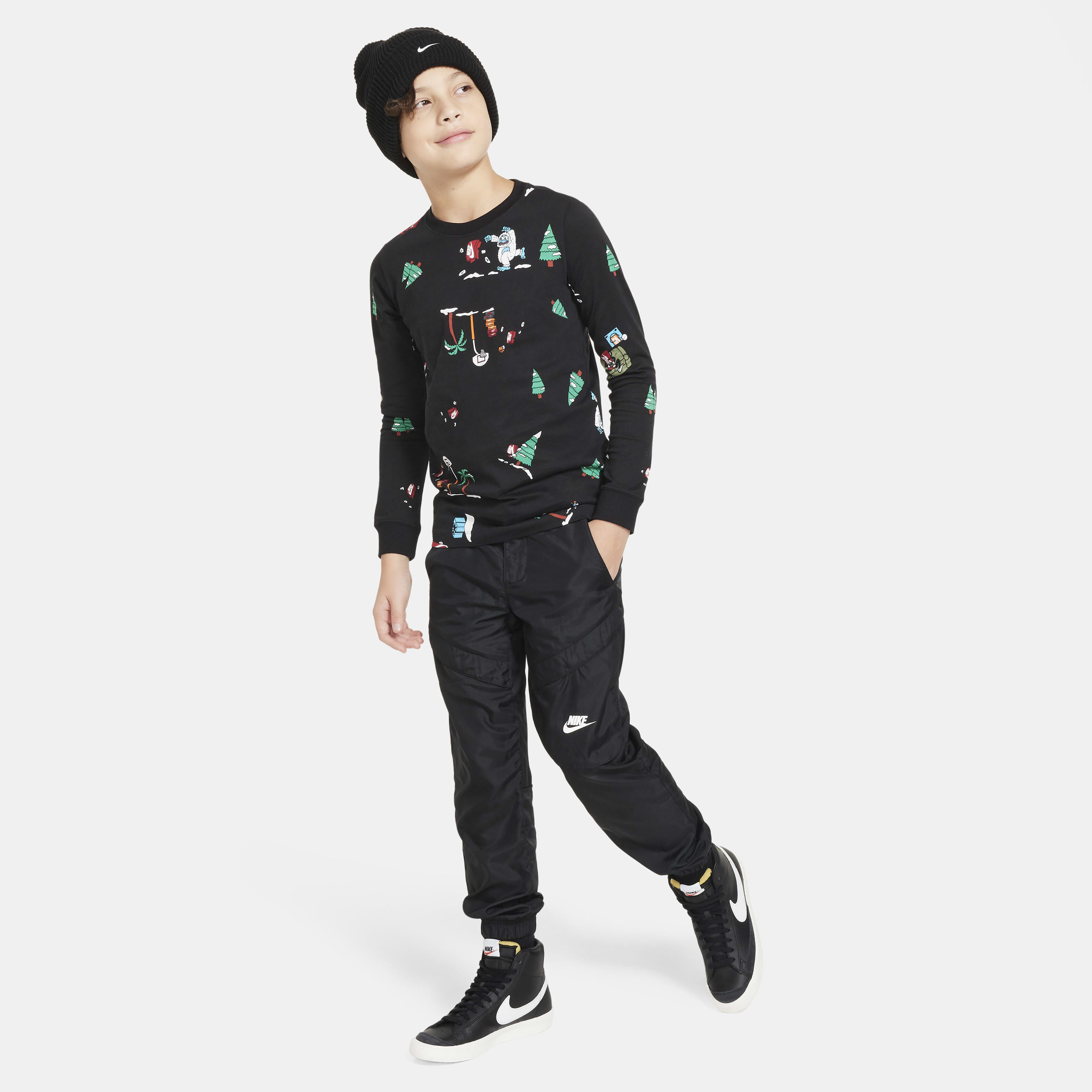 نايكي سبورتسوير image number 3