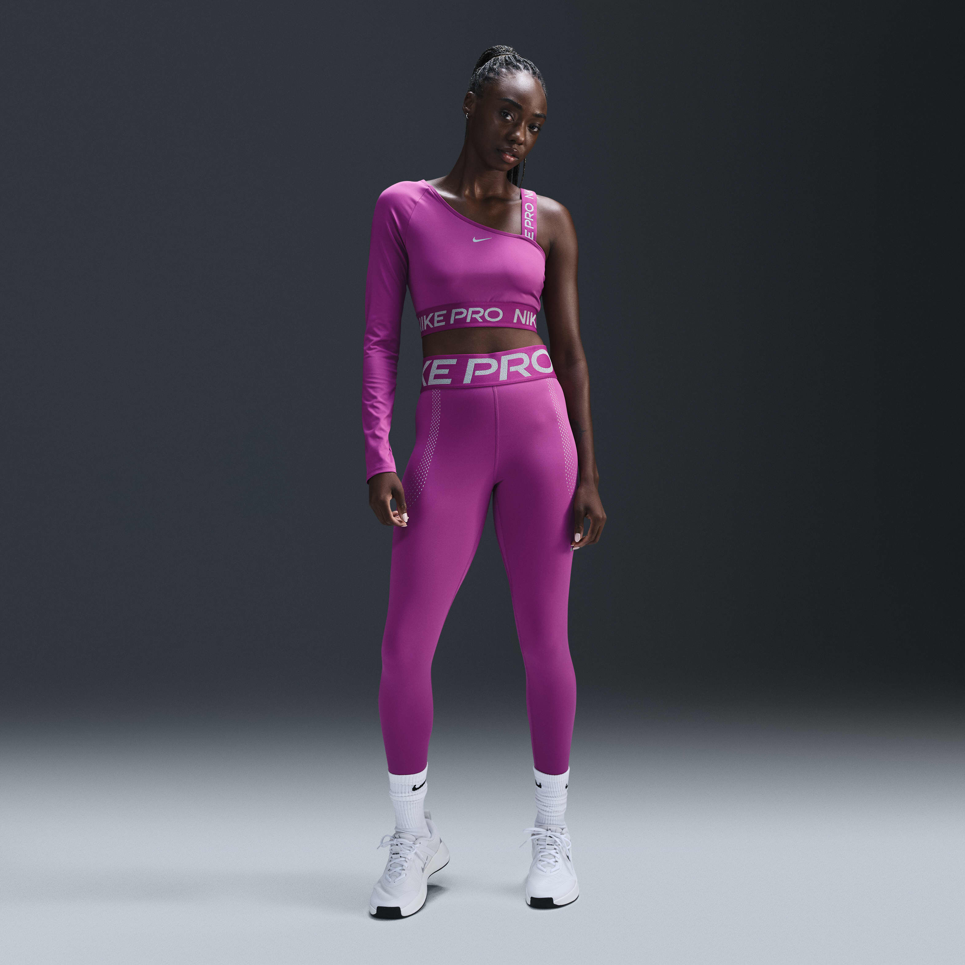 Nike Pro Shine image number 3