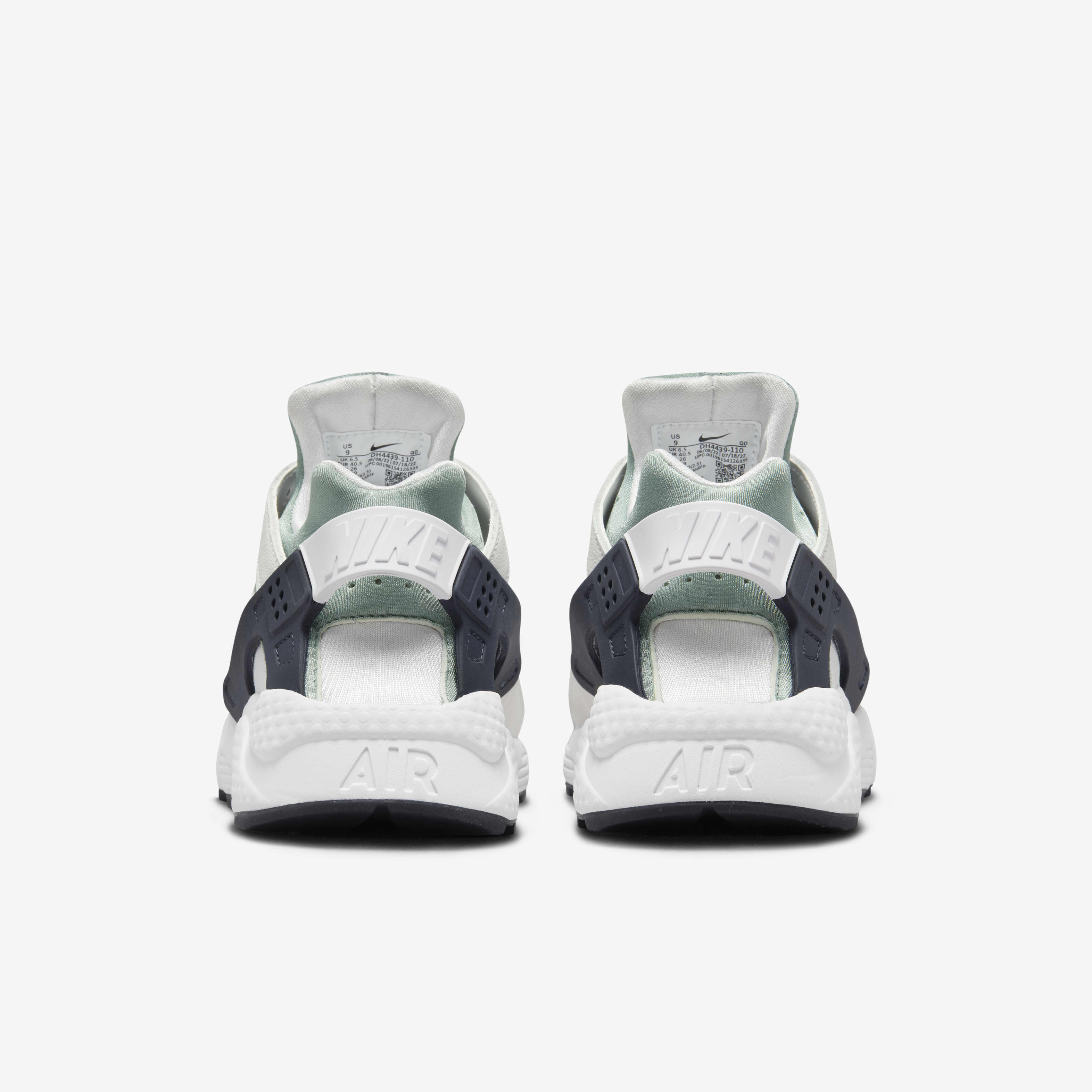 Nike Air Huarache image number 5