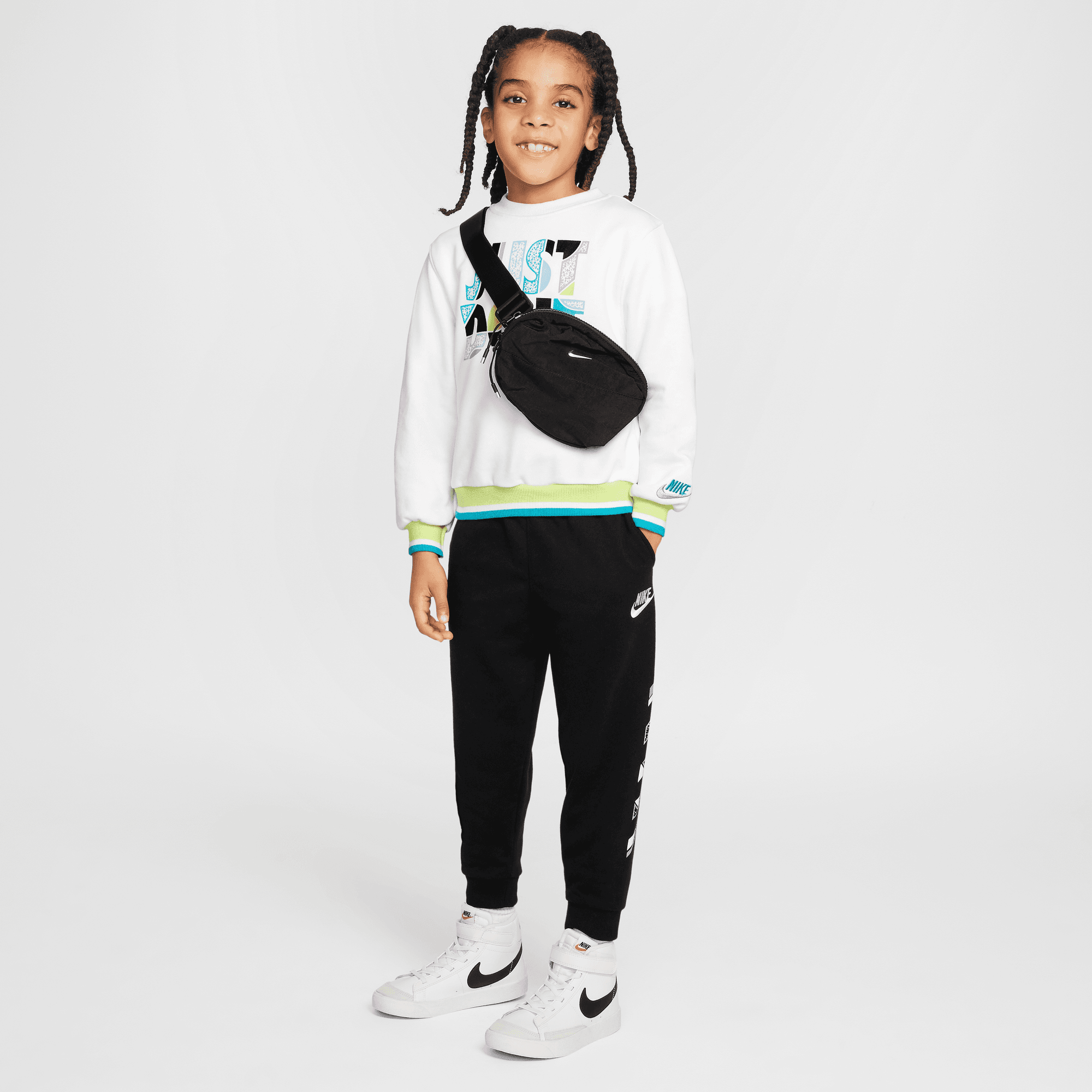 Nike Sportswear image number 2