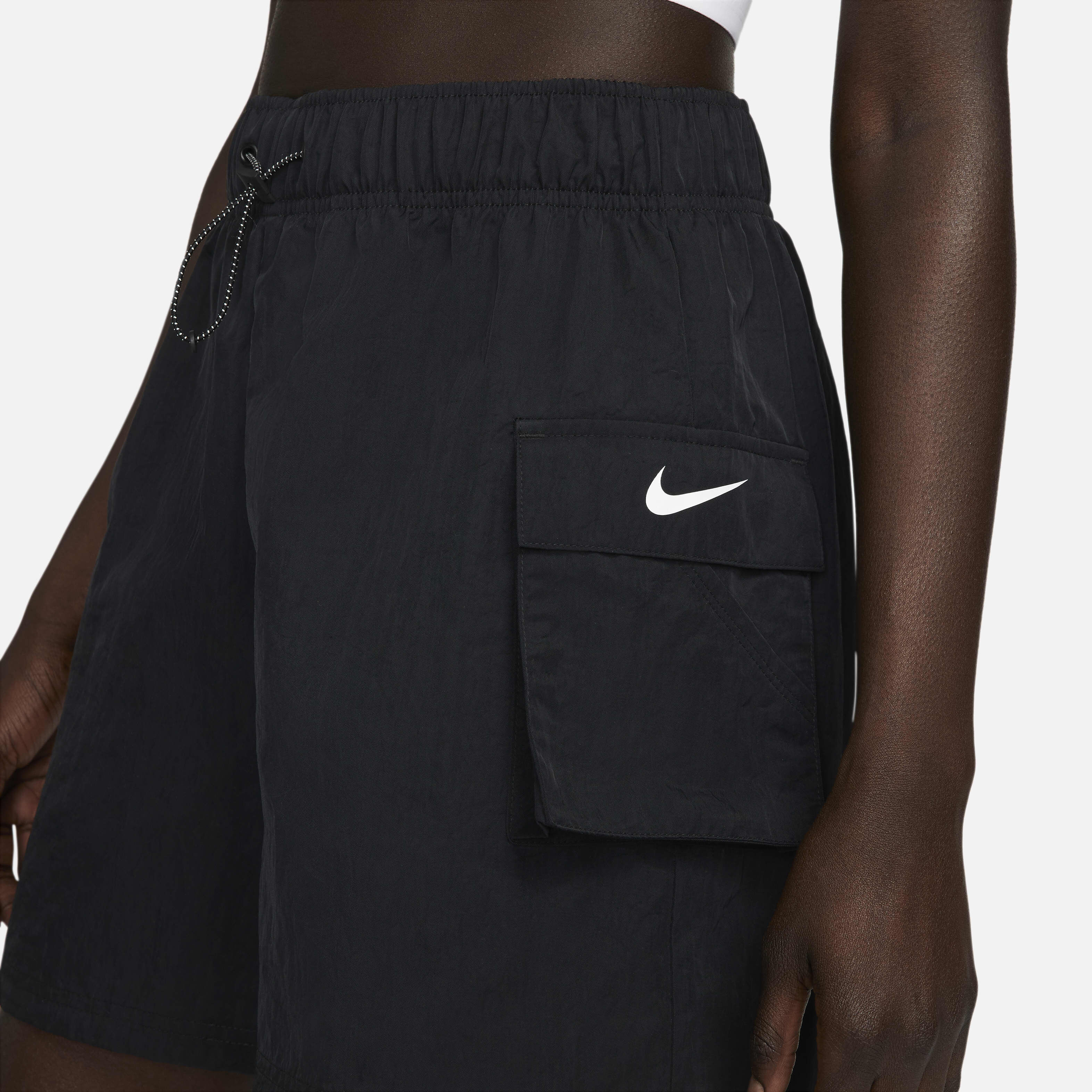 Nike Sportswear Essential image number 3