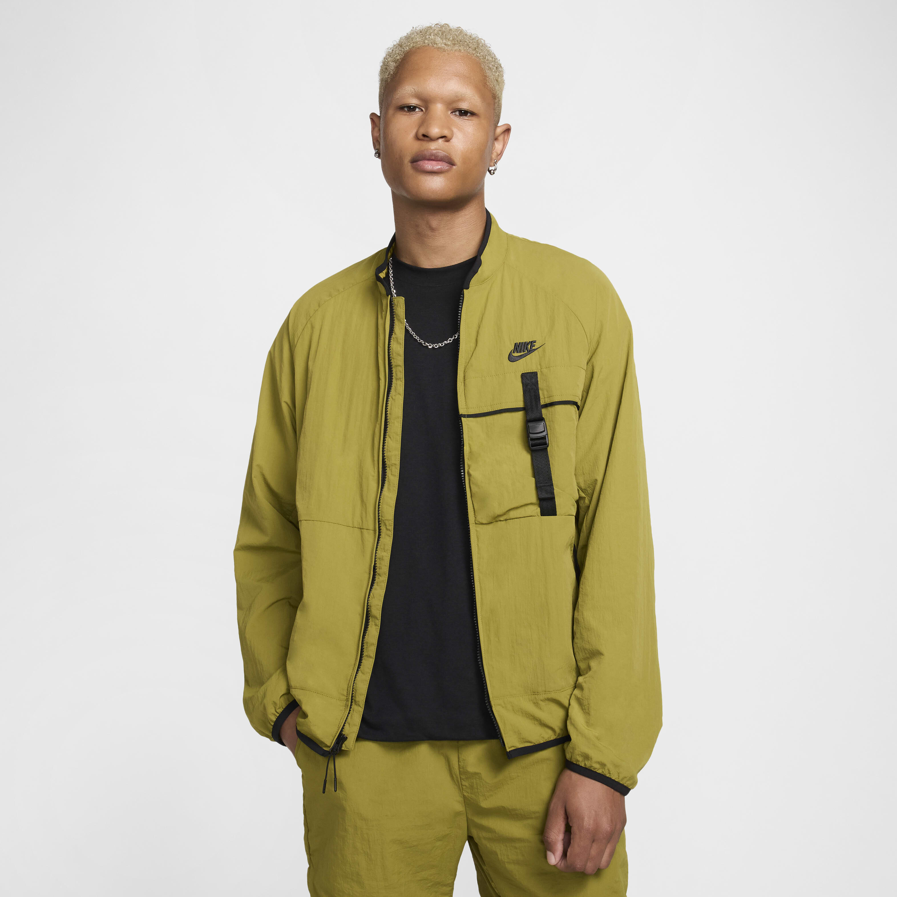 Tech Fleece Nike UAE