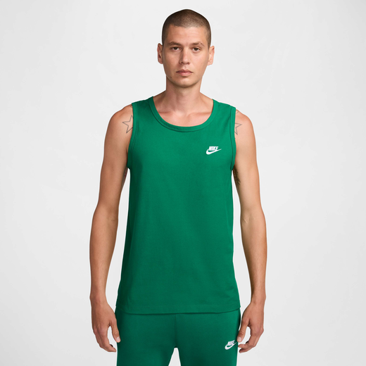Nike Sportswear Club