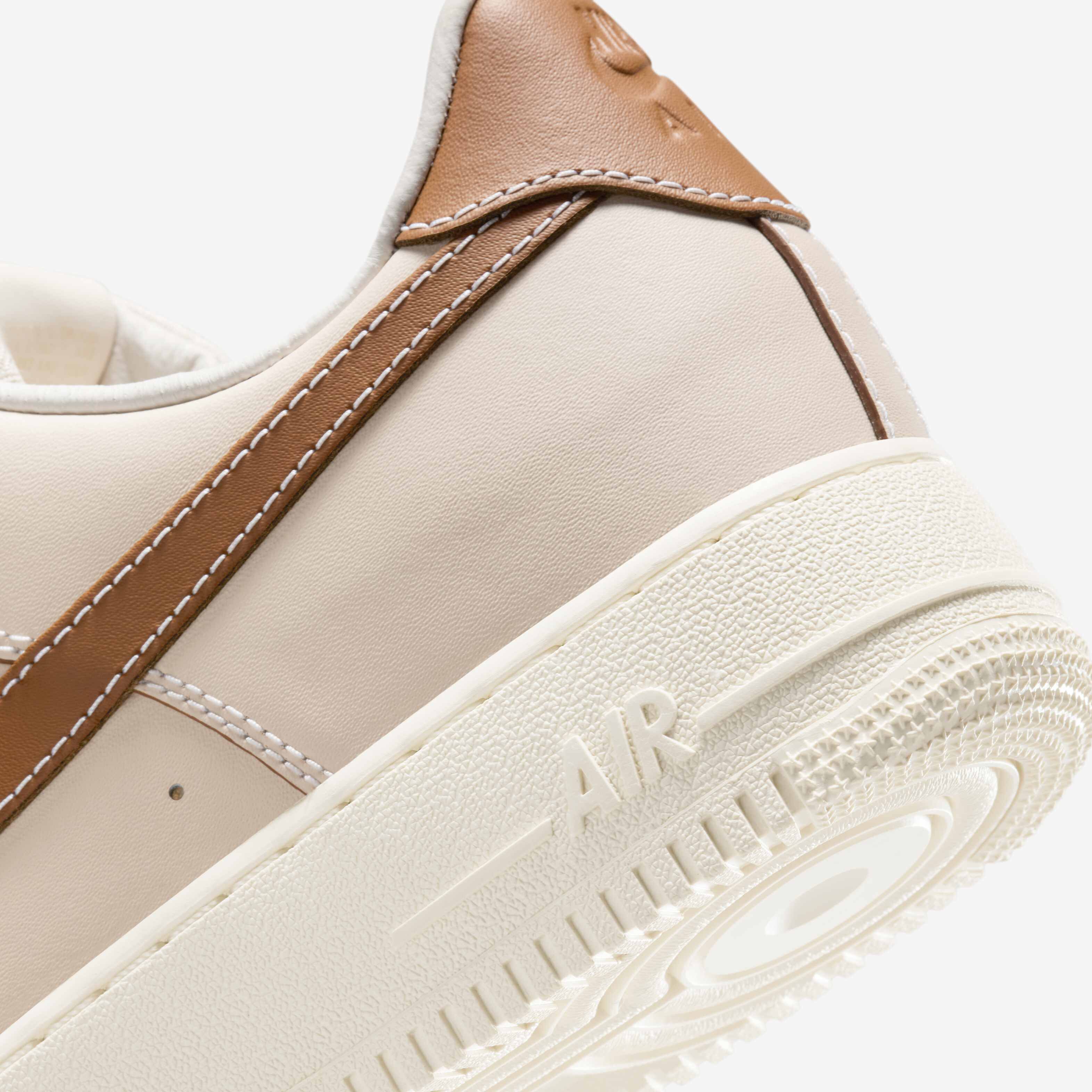 Nike Air Force 1 '07 image number 7