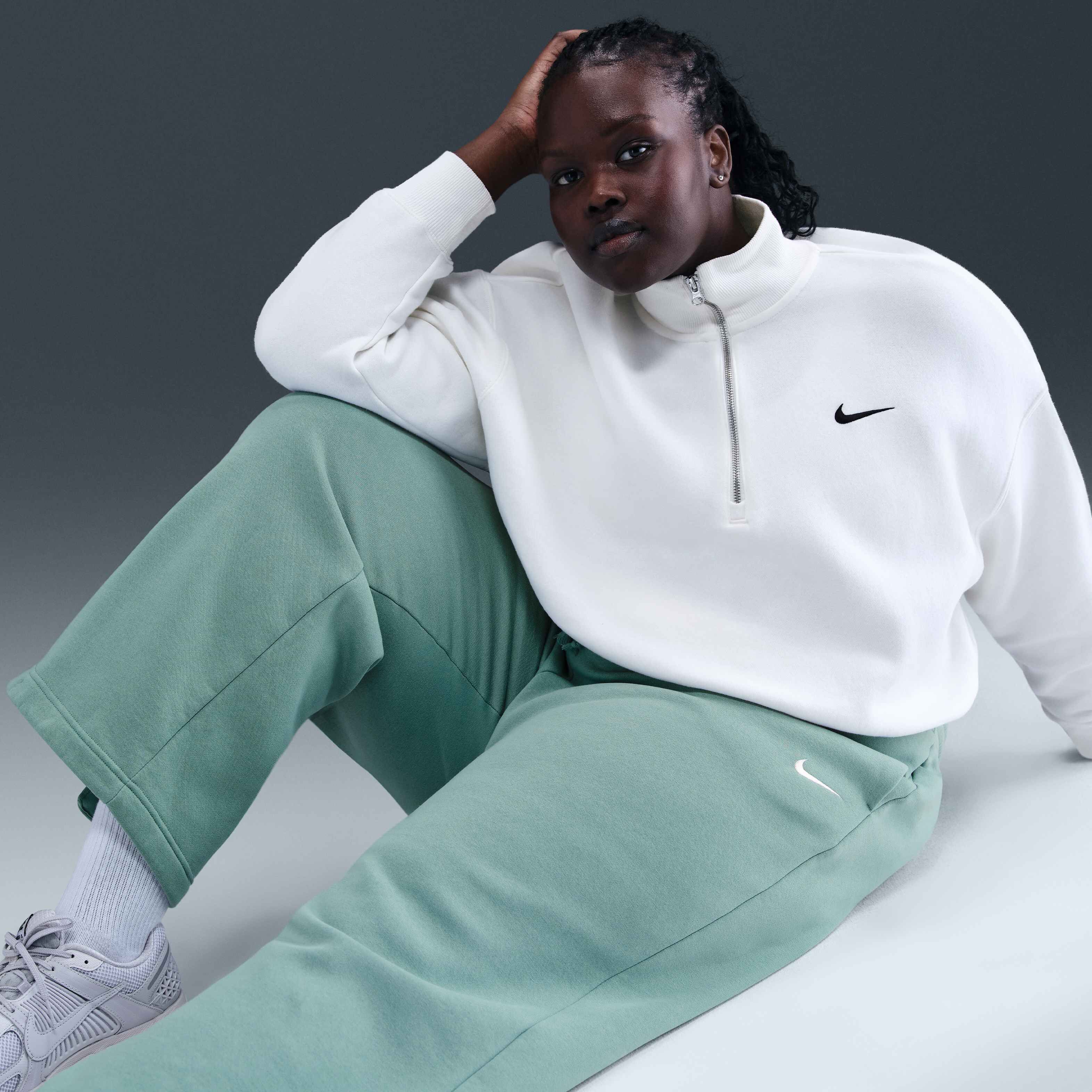 نايكي سبورتسوير فينيكس فليس image number 4