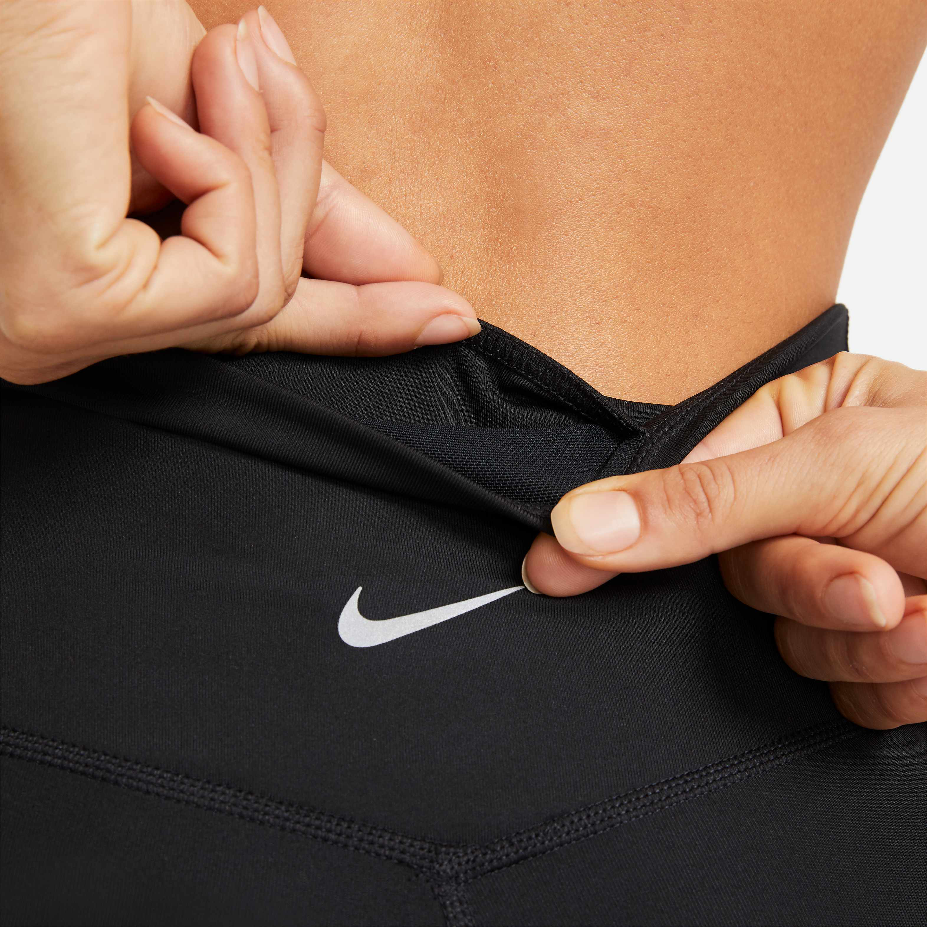 Nike Swoosh Run image number 3