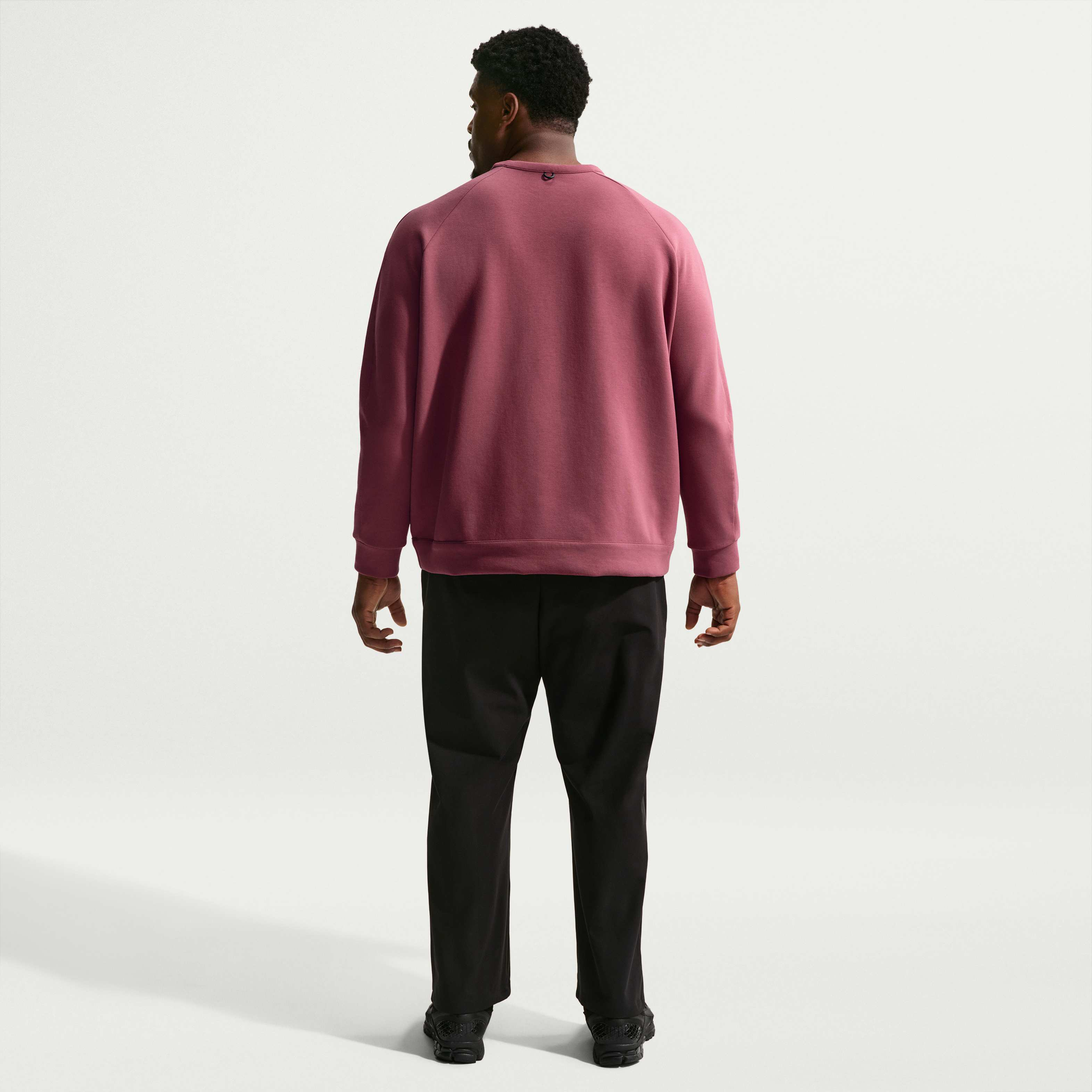 نايكي 24.7 امبوسبلي سوفت image number 10