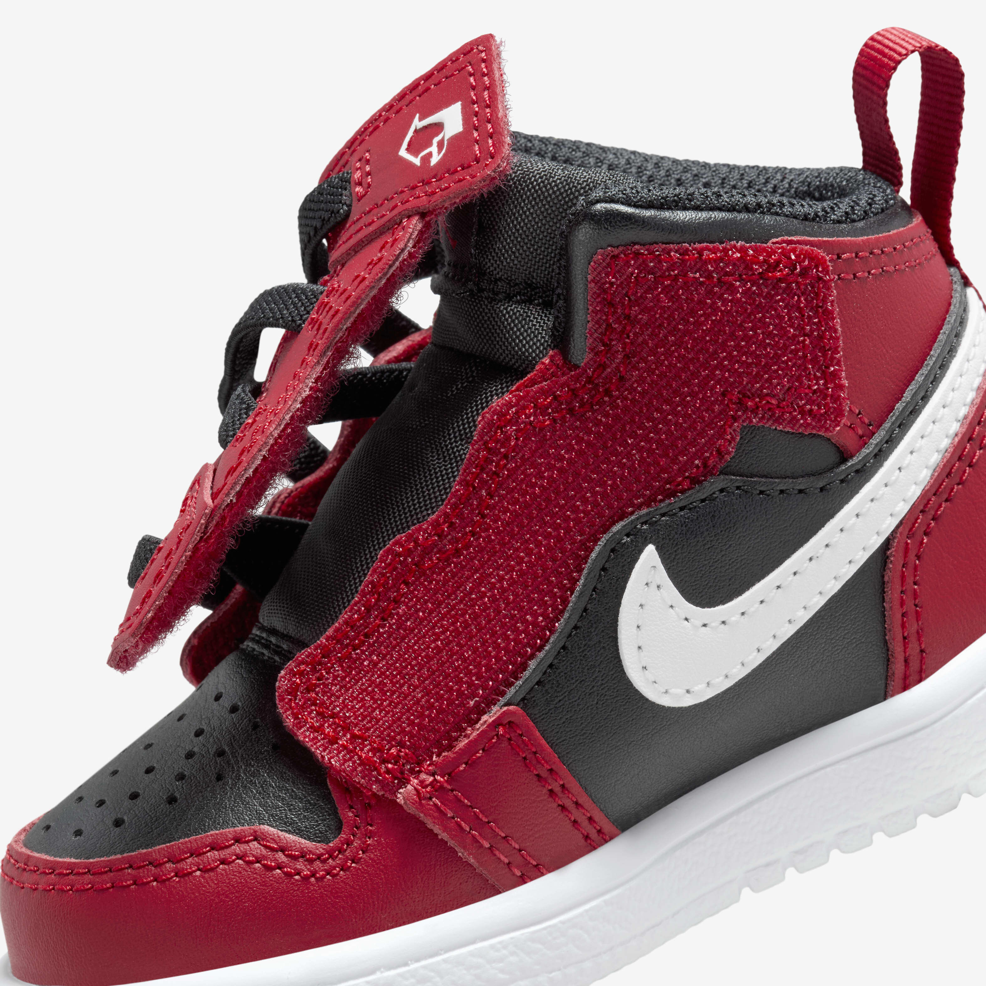 Air jordan 1 mid alt store