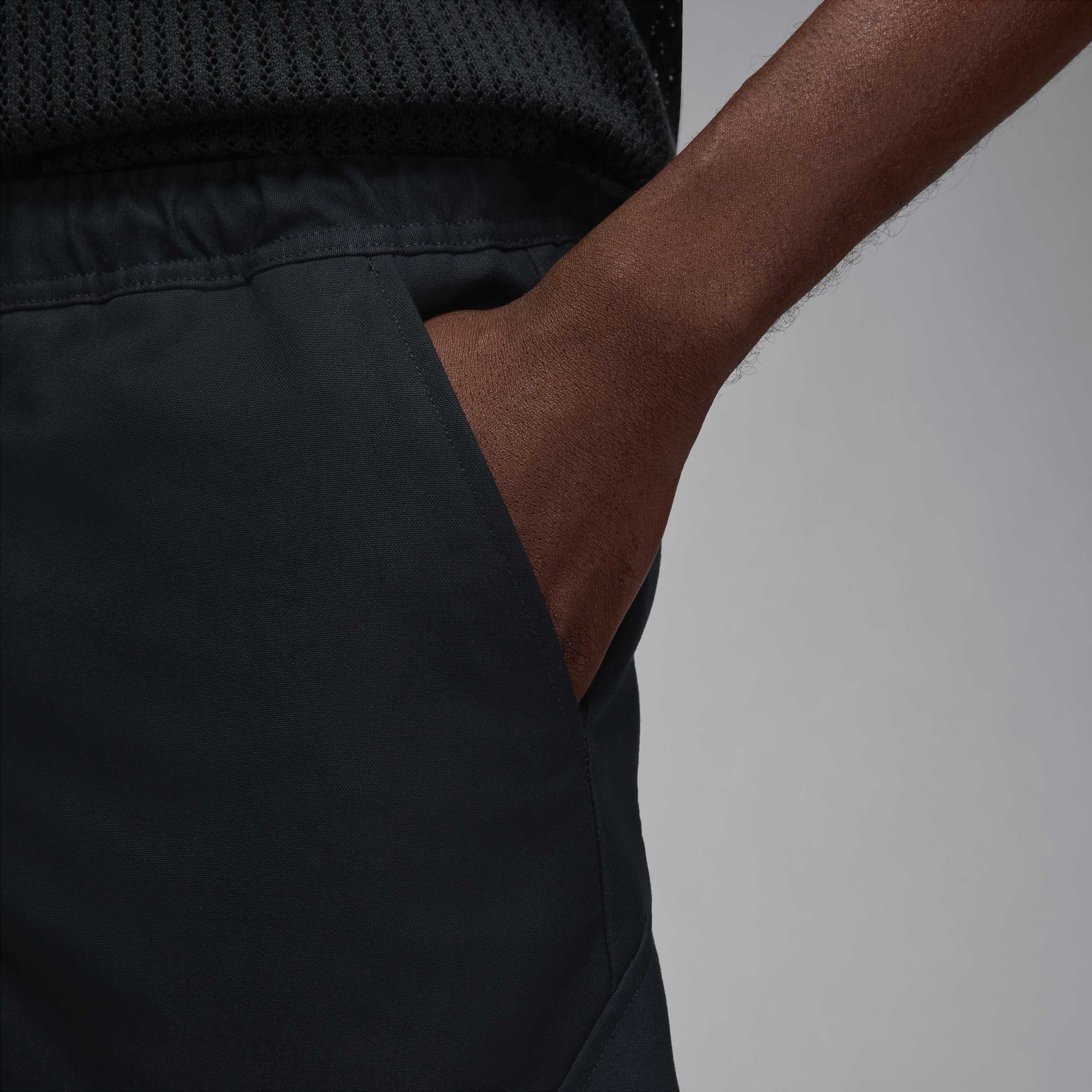 Jordan Essentials Statement Chicago image number 3