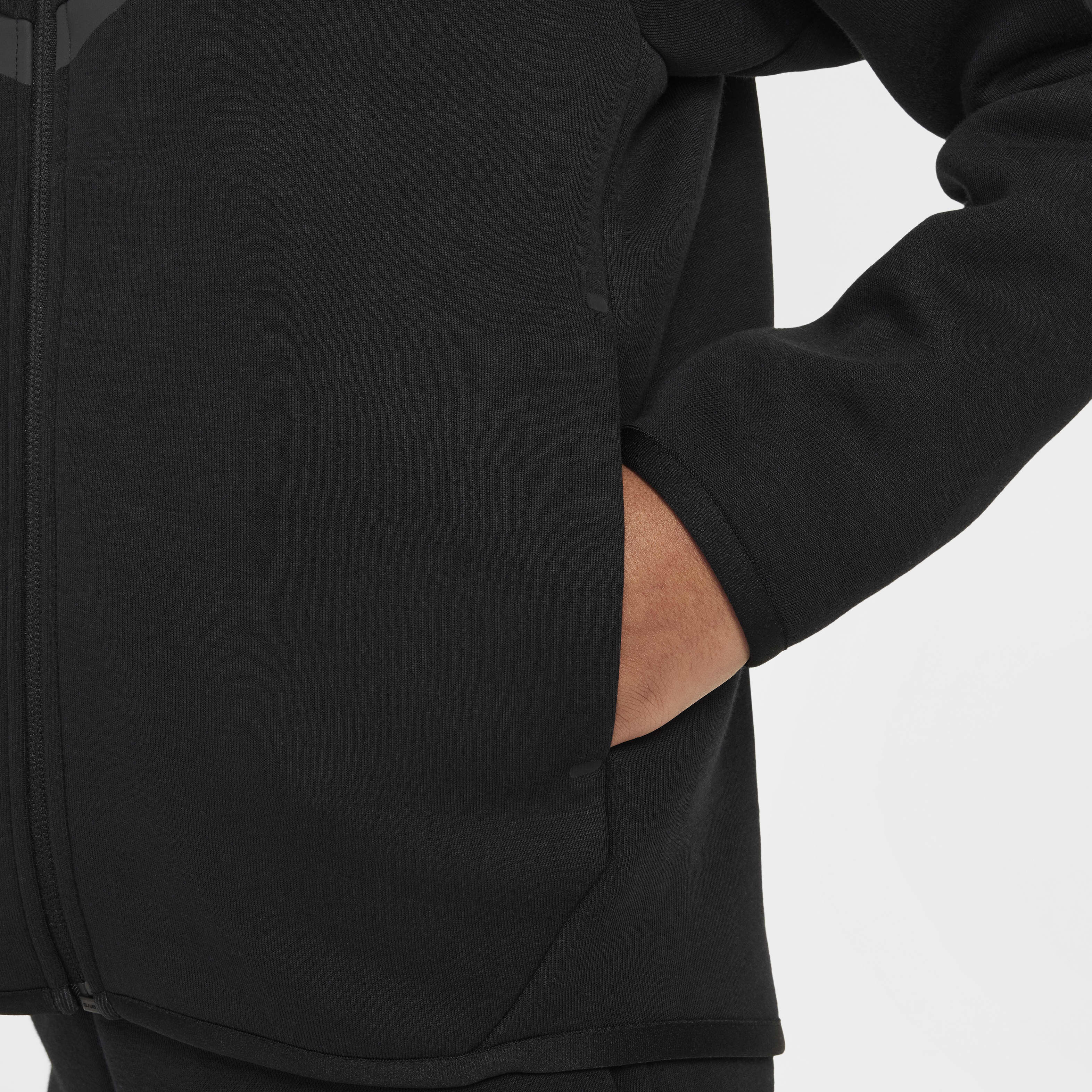 Nike Sportswear Tech Fleece image number 4