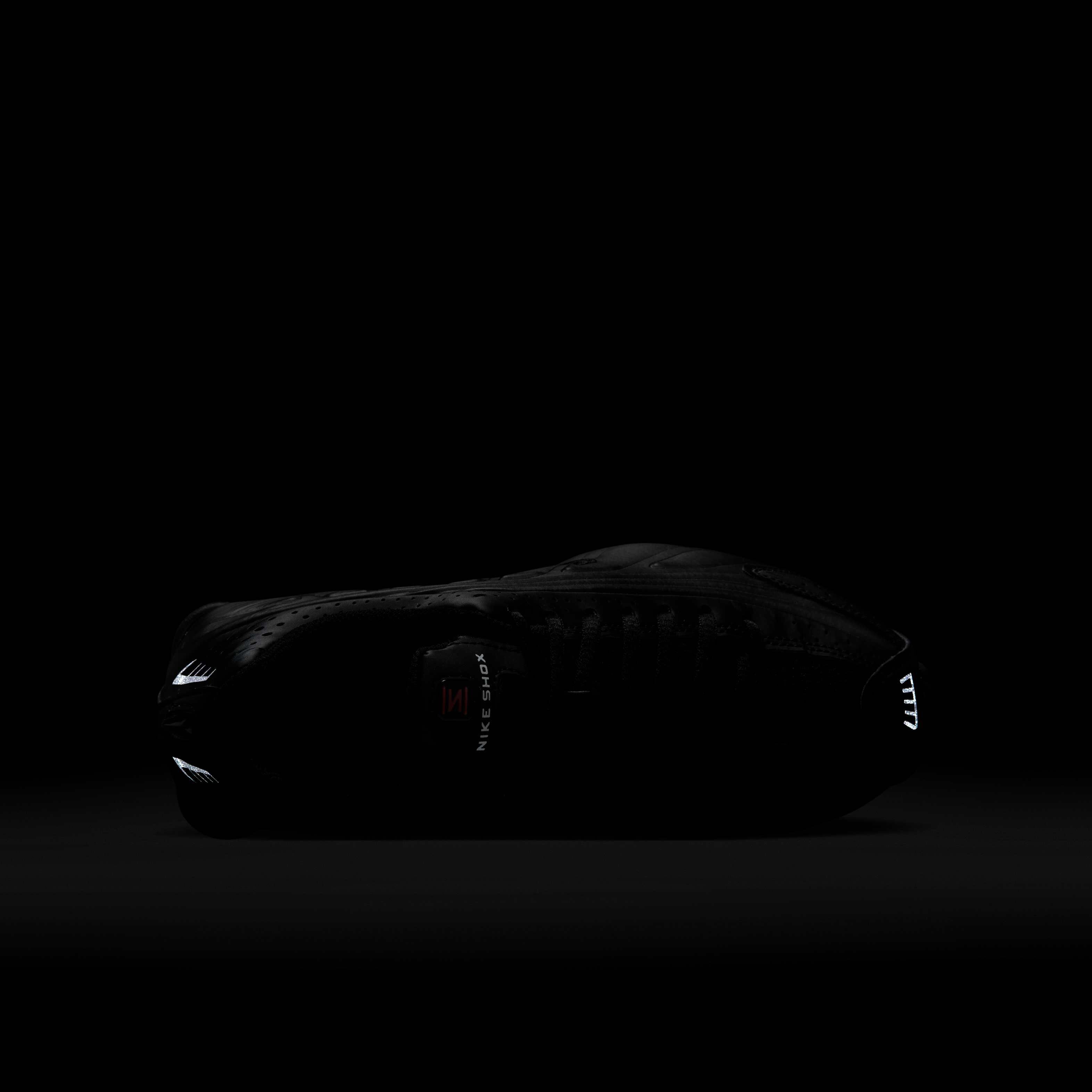 نايكي شوكس أر 4 image number 8