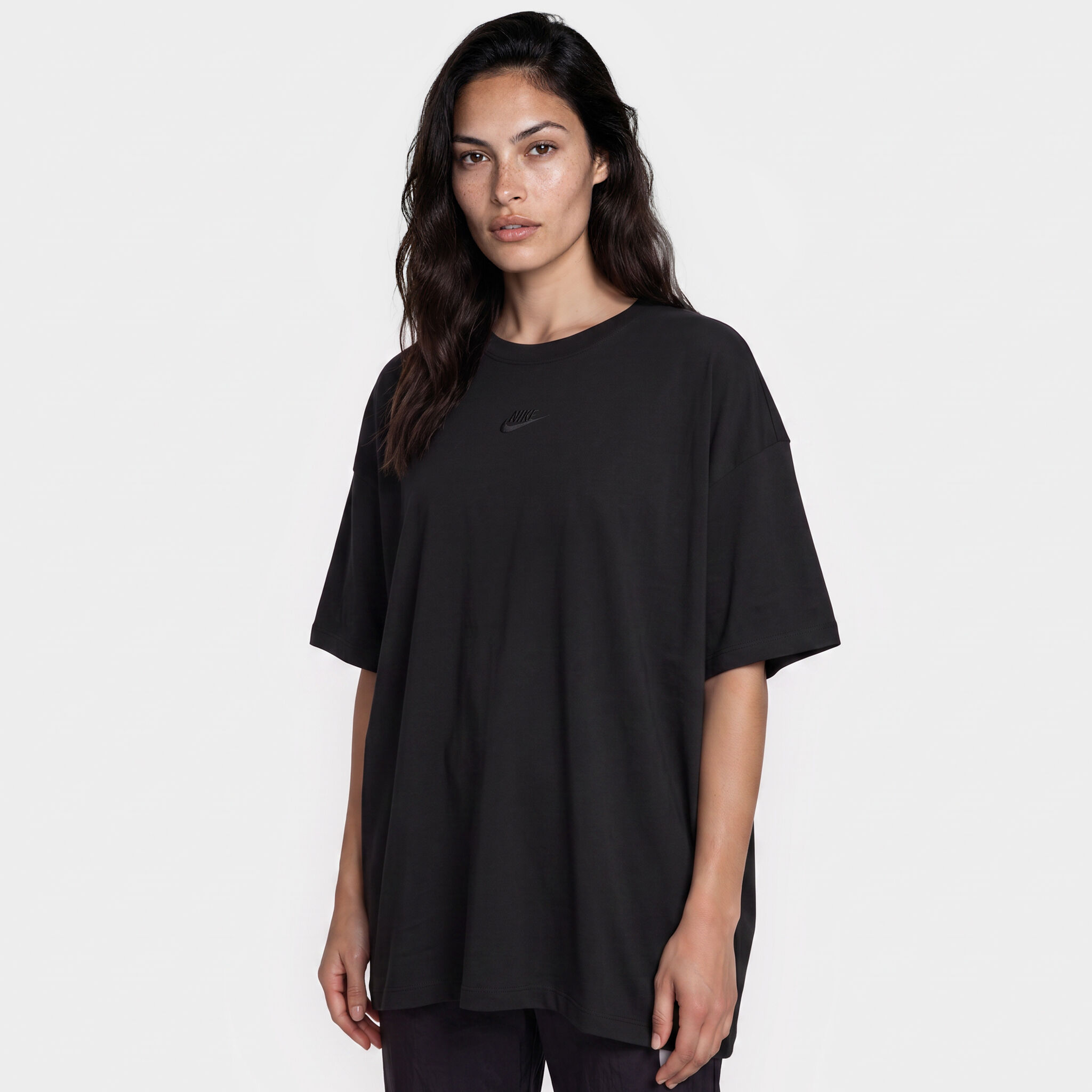 Nike City Tee - Dubai image number 3