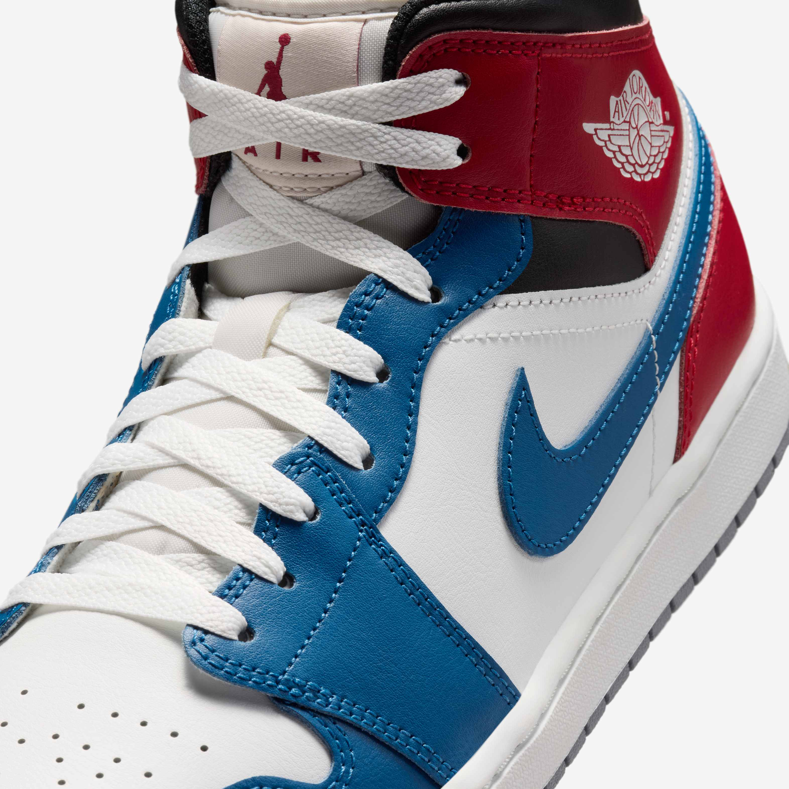 Air Jordan 1 Mid image number 6