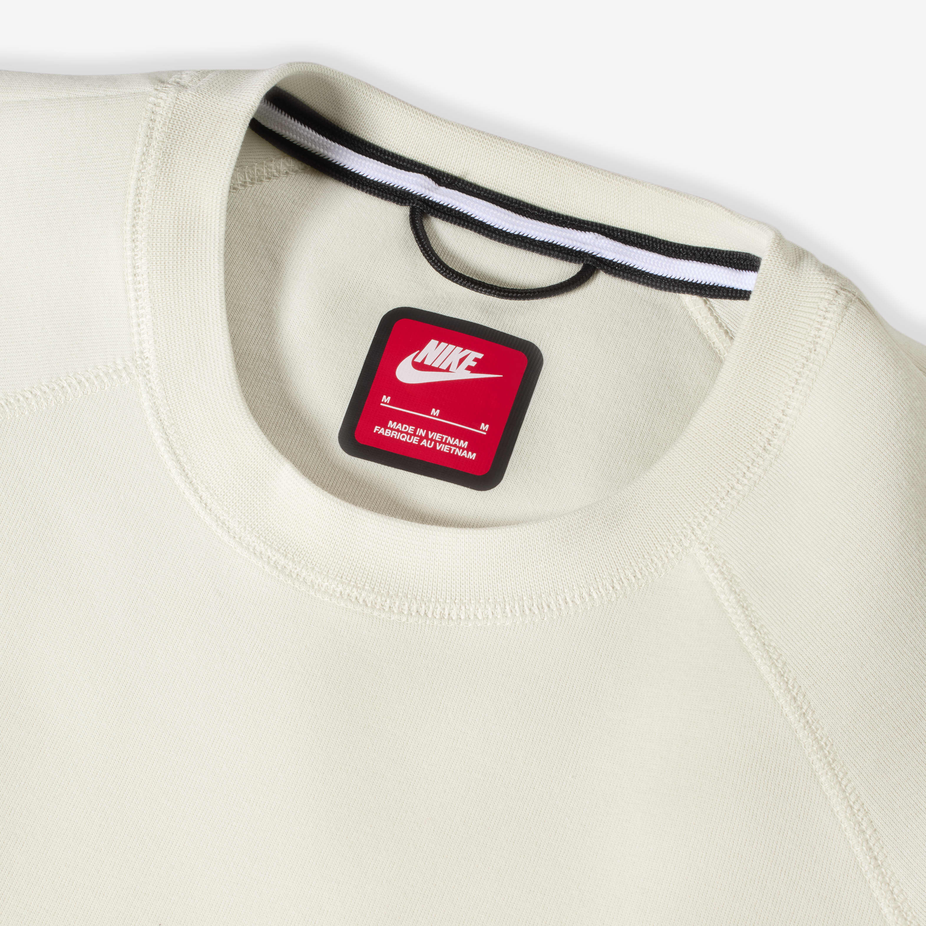 Nike Sportswear Tech Fleece image number 3