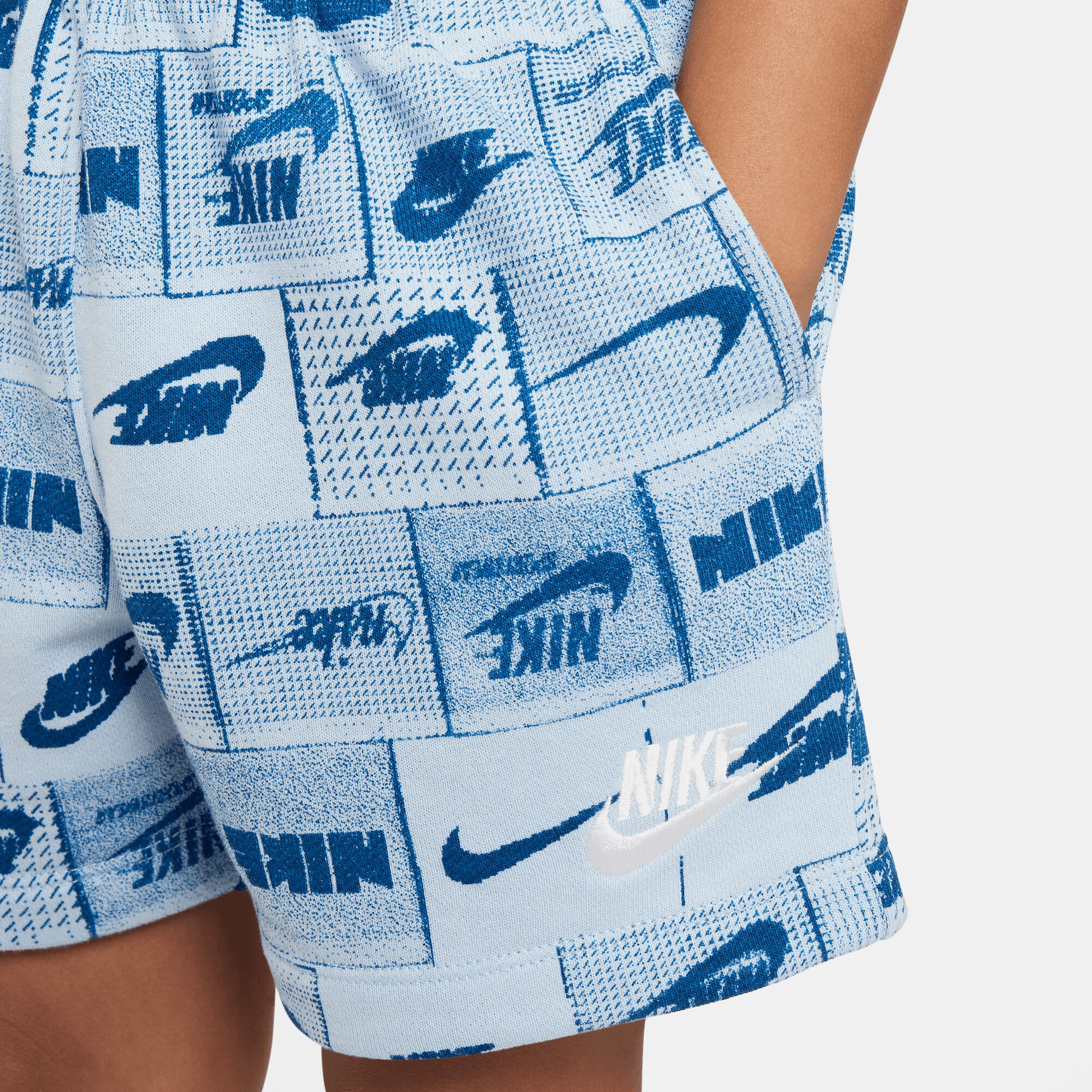 نايكي سبورتسوير كلوب image number 3