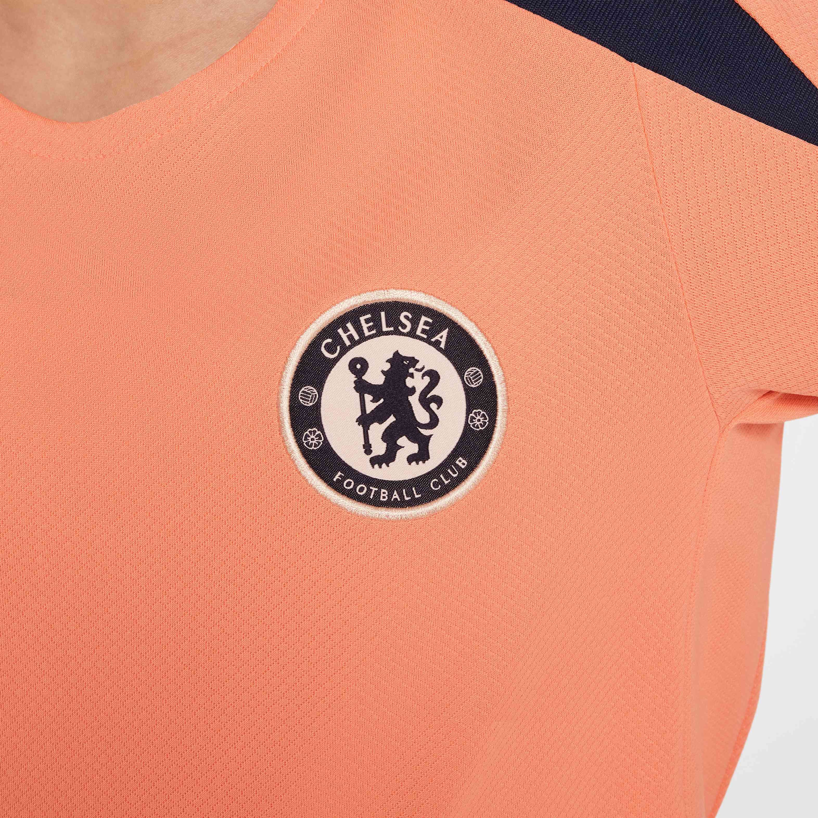 Chelsea F.C. Strike Special Edition image number 4