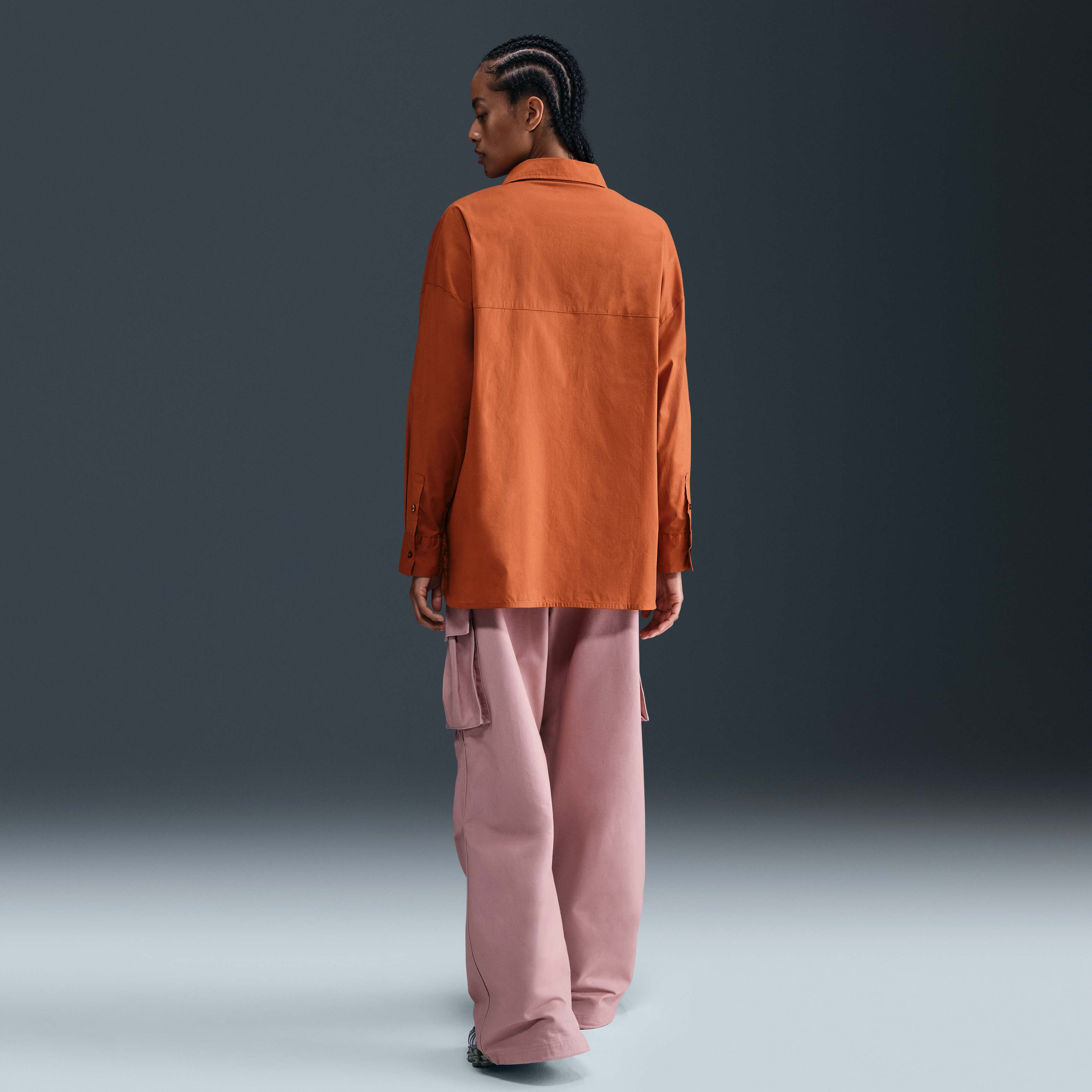 نايكي سبورتسوير تشيل بوبلين image number 4