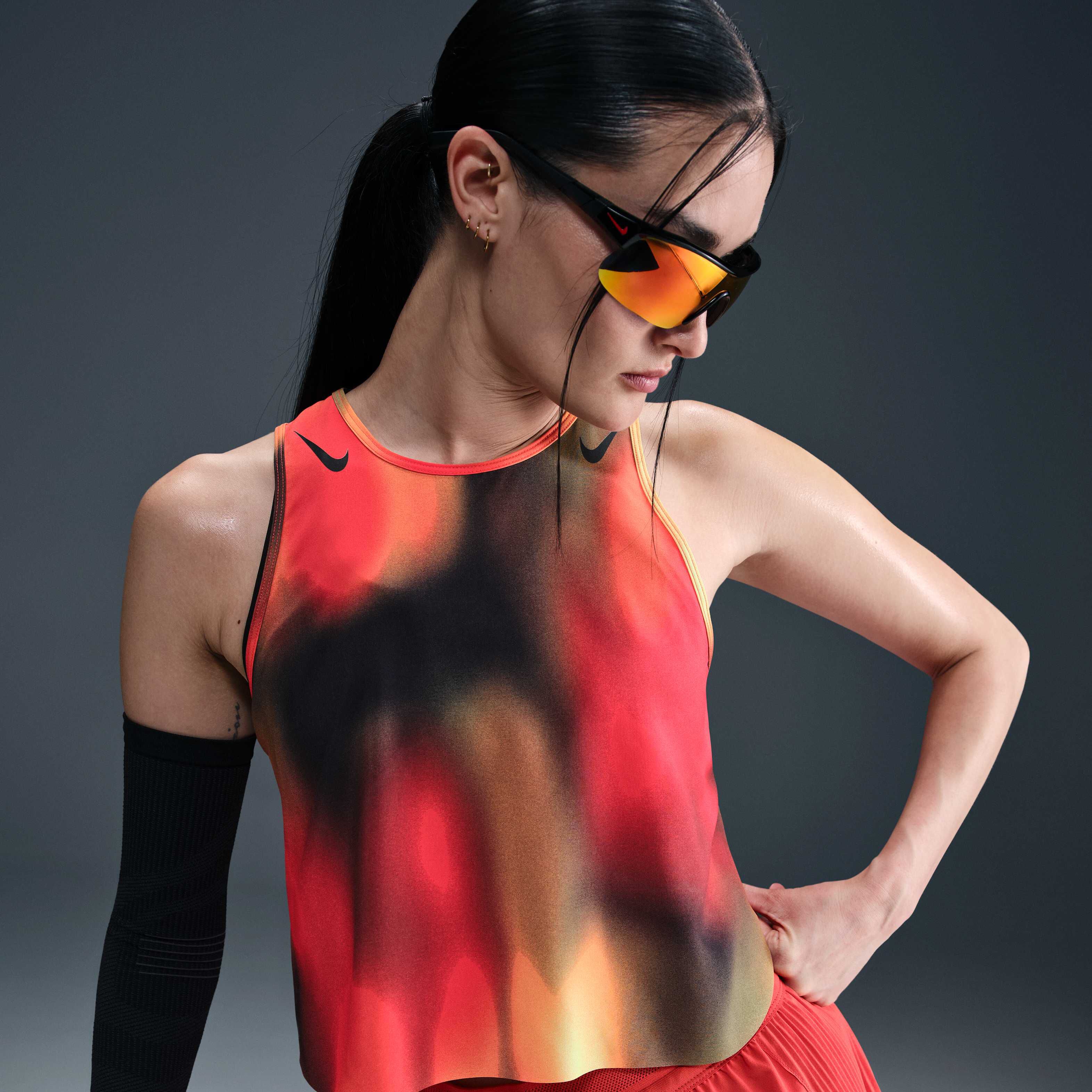 Nike AeroSwift image number 2