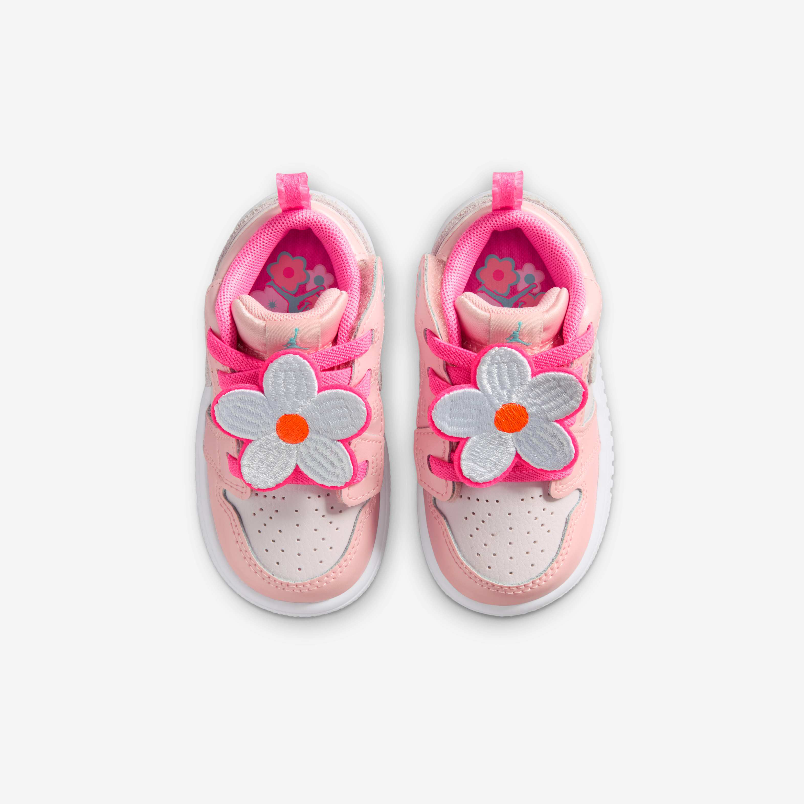 Jordan 1 Low Alt SE image number 3