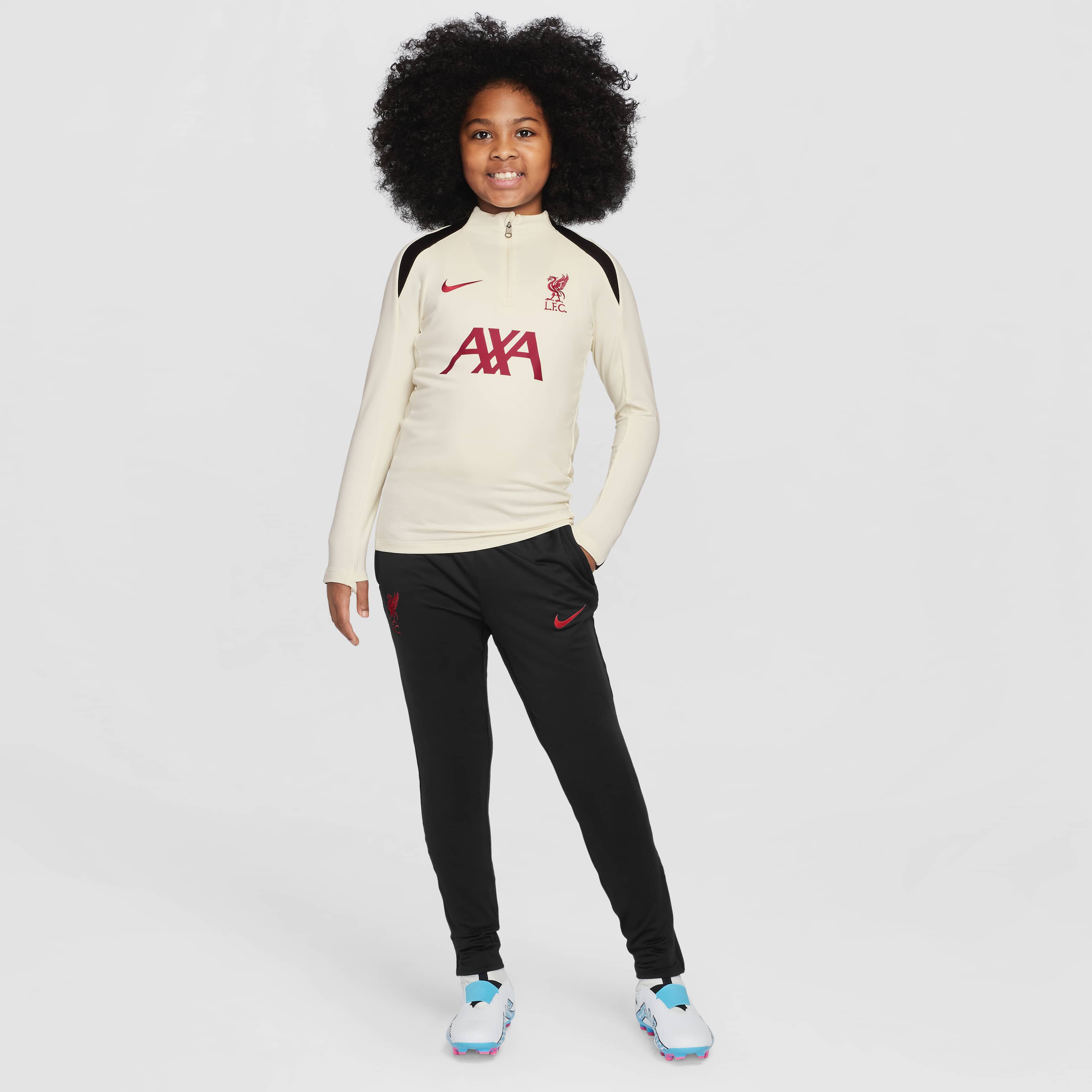 Liverpool F.C. Strike Special Edition image number 6