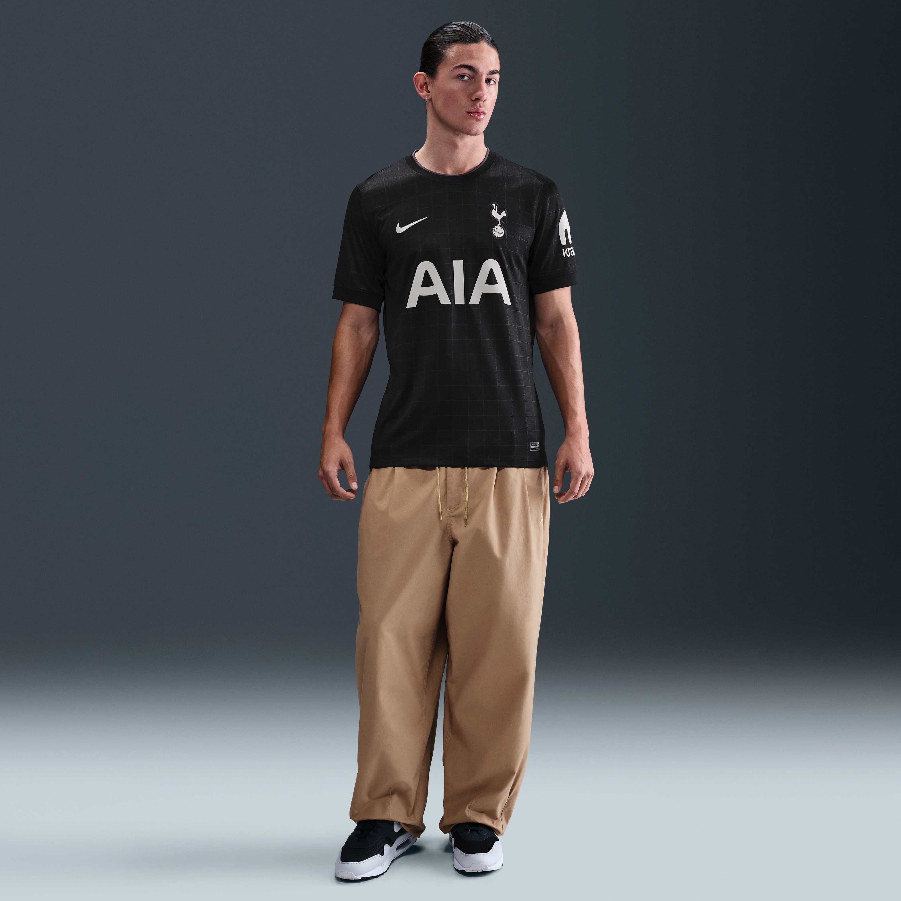Tottenham Hotspur 2025/26 Stadium Away image number 3