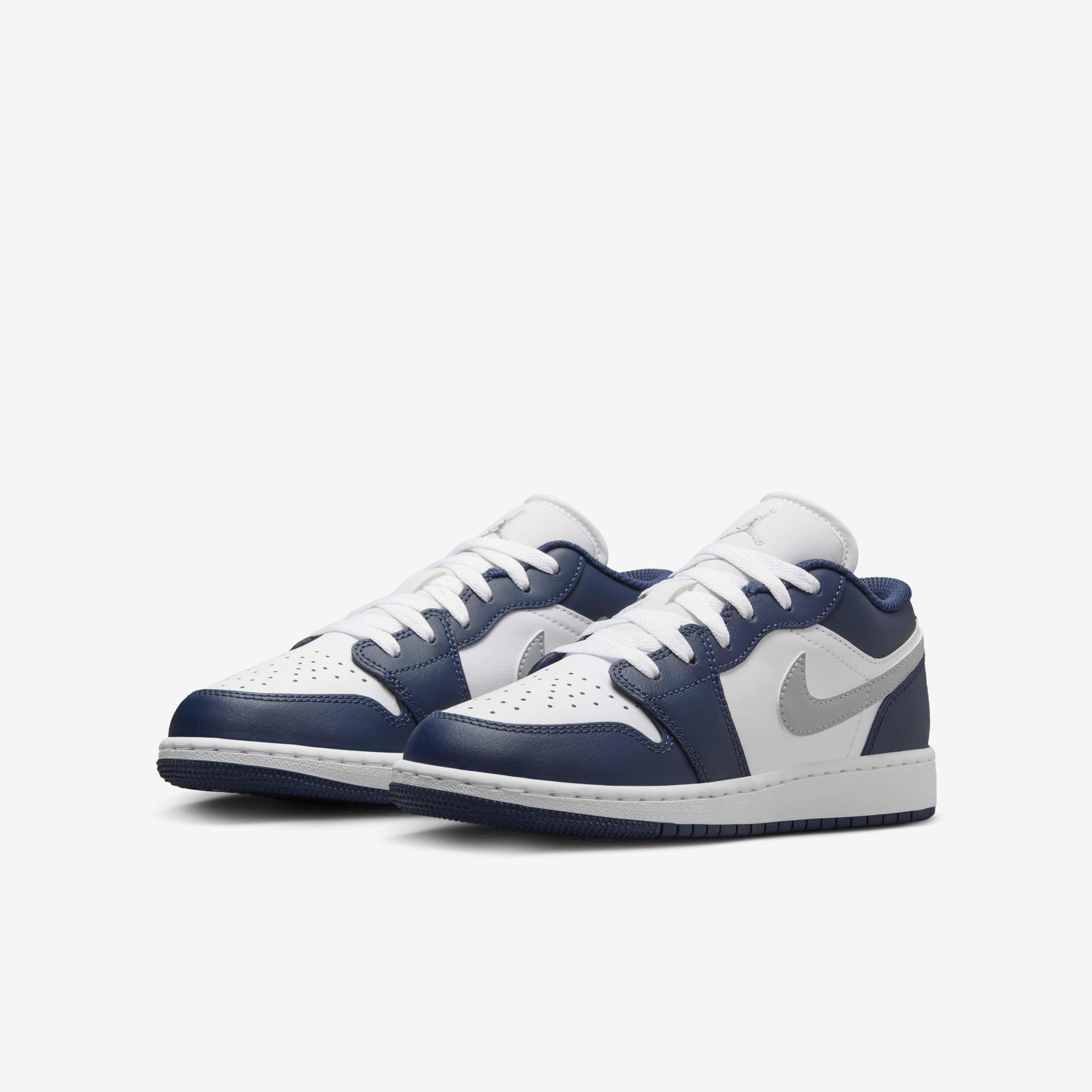 Navy blue and white jordan 1 2025