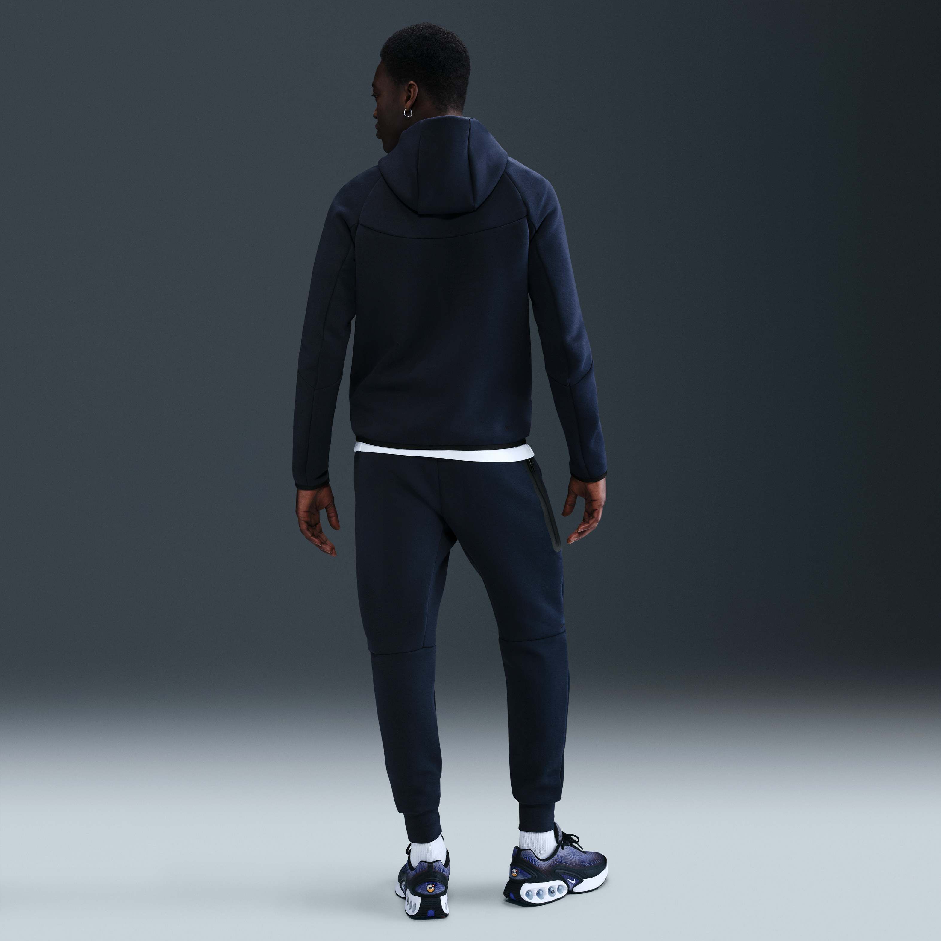 Nike Tech image number 4