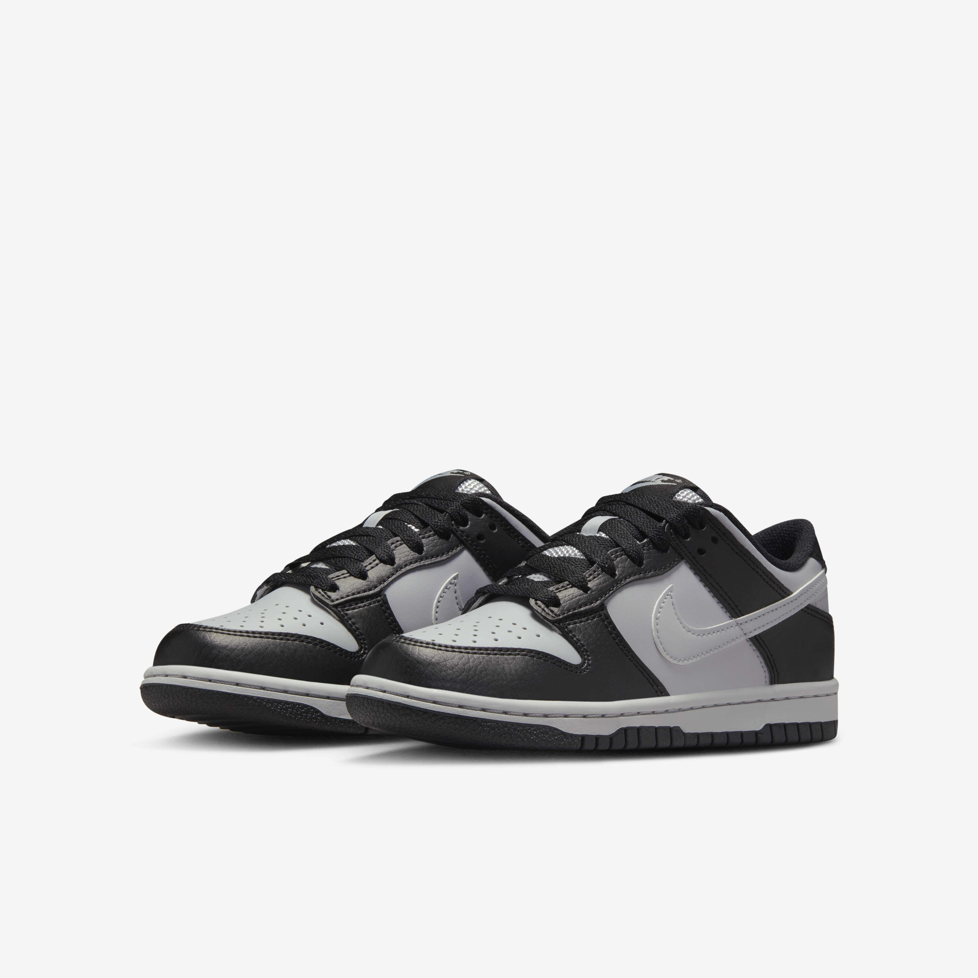 Nike Dunk Low image number 4