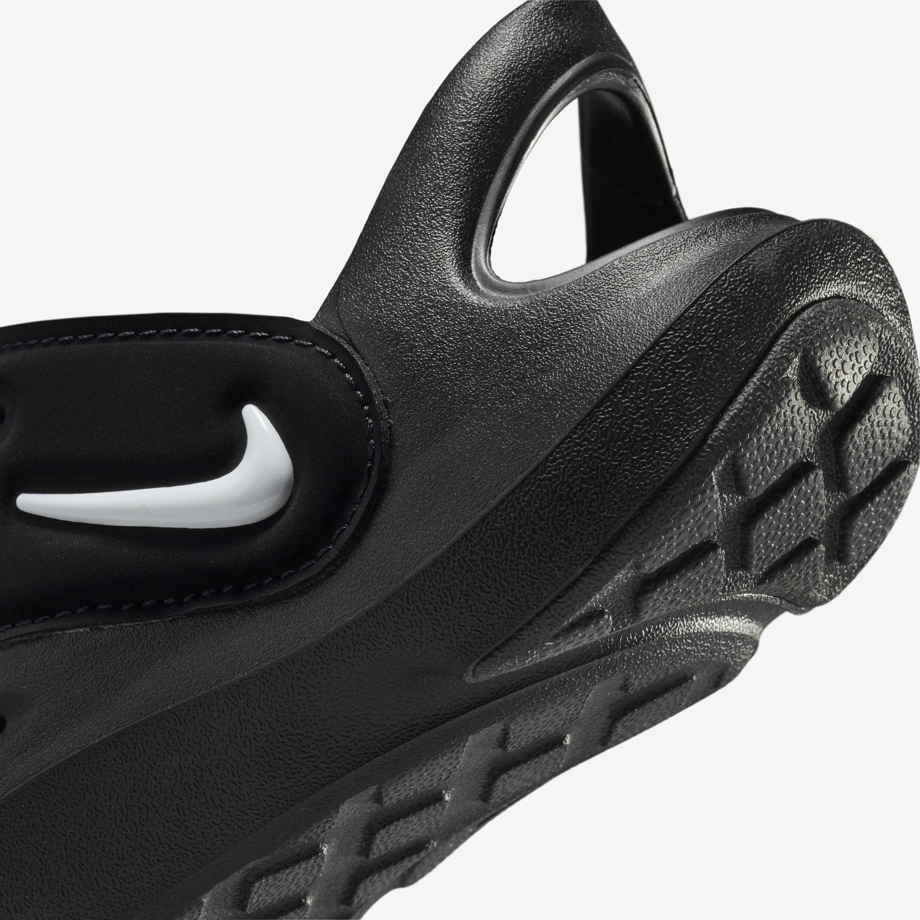Nike sandals uae deals