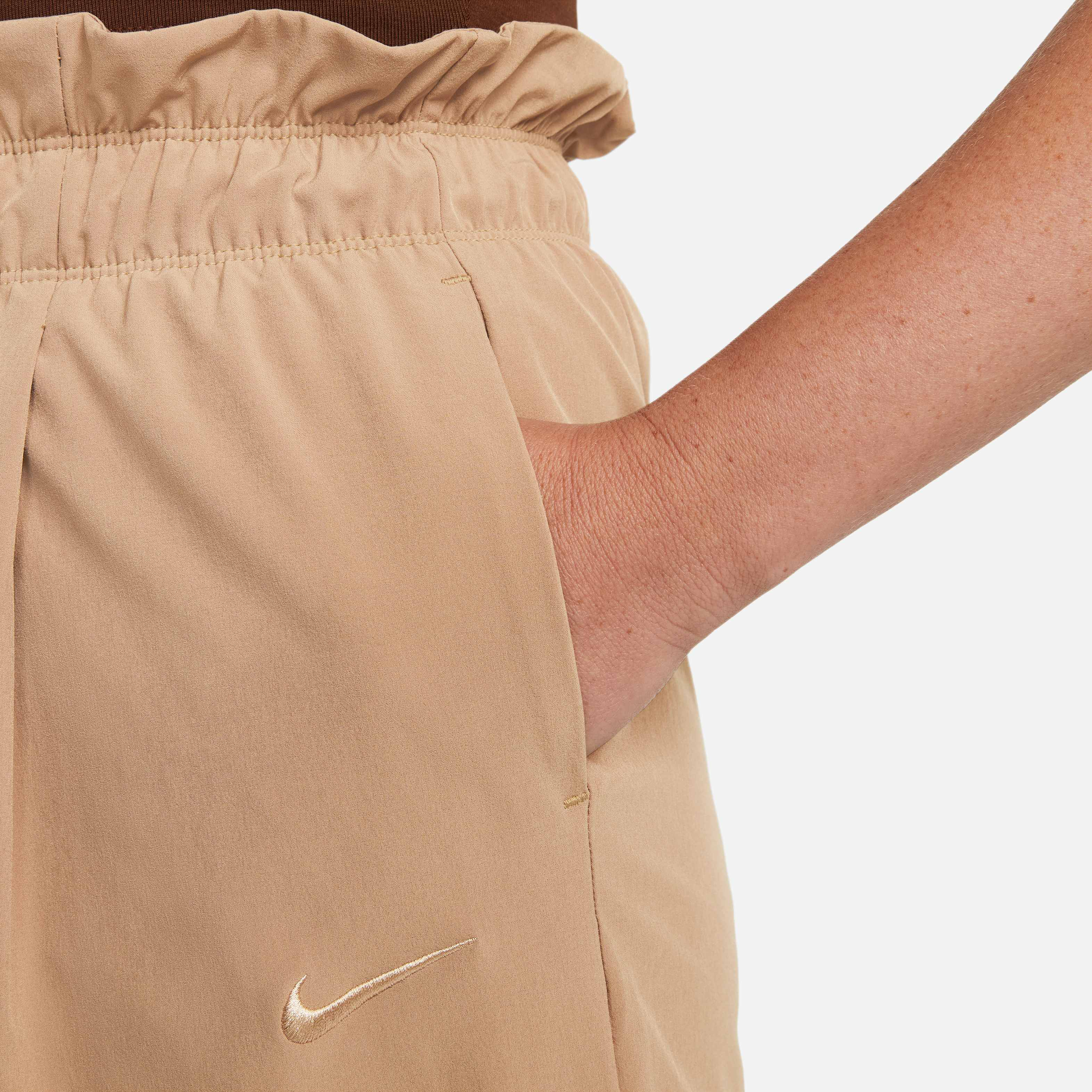 Nike Sportswear Everyday Modern image number 3