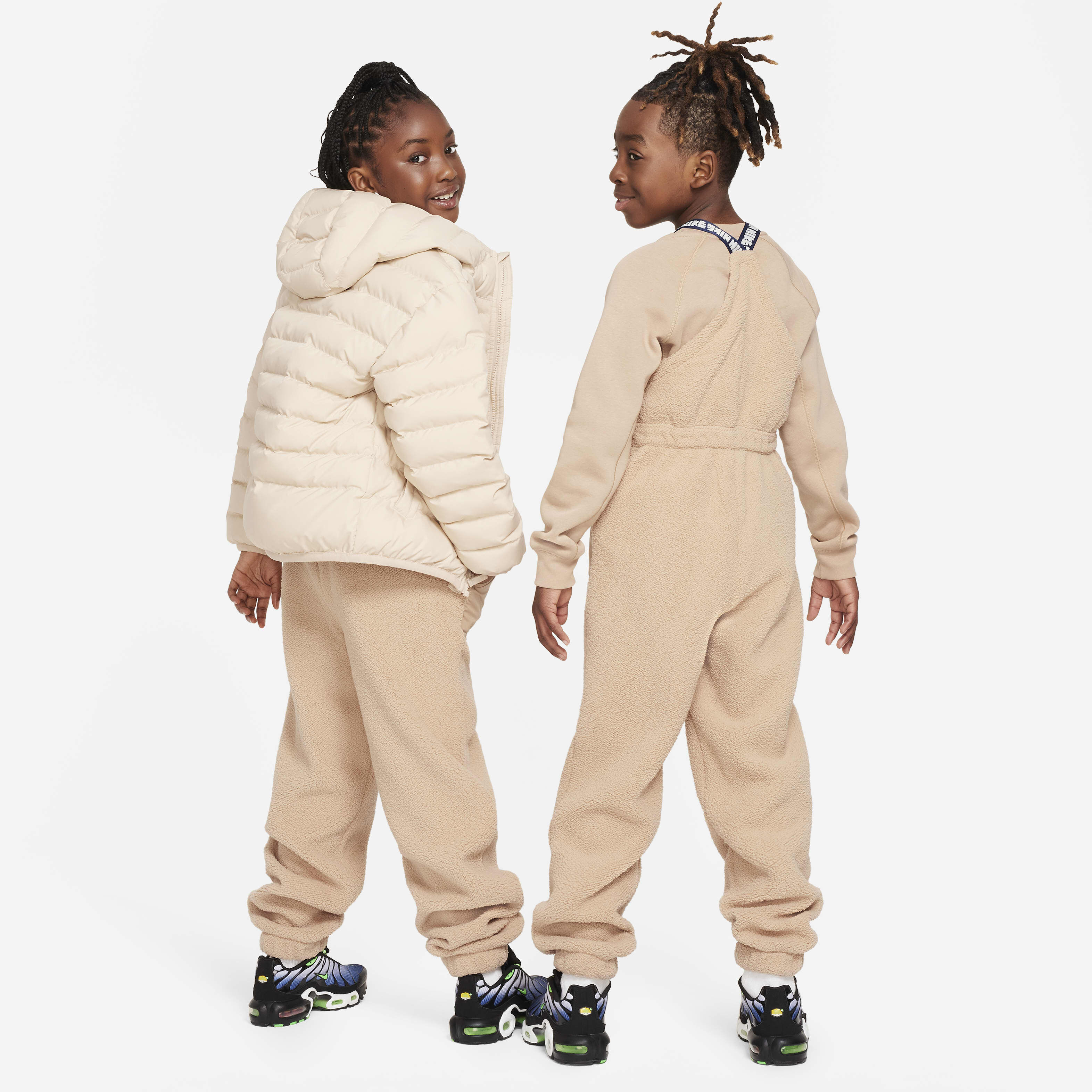 نايكي سبورتسوير image number 1