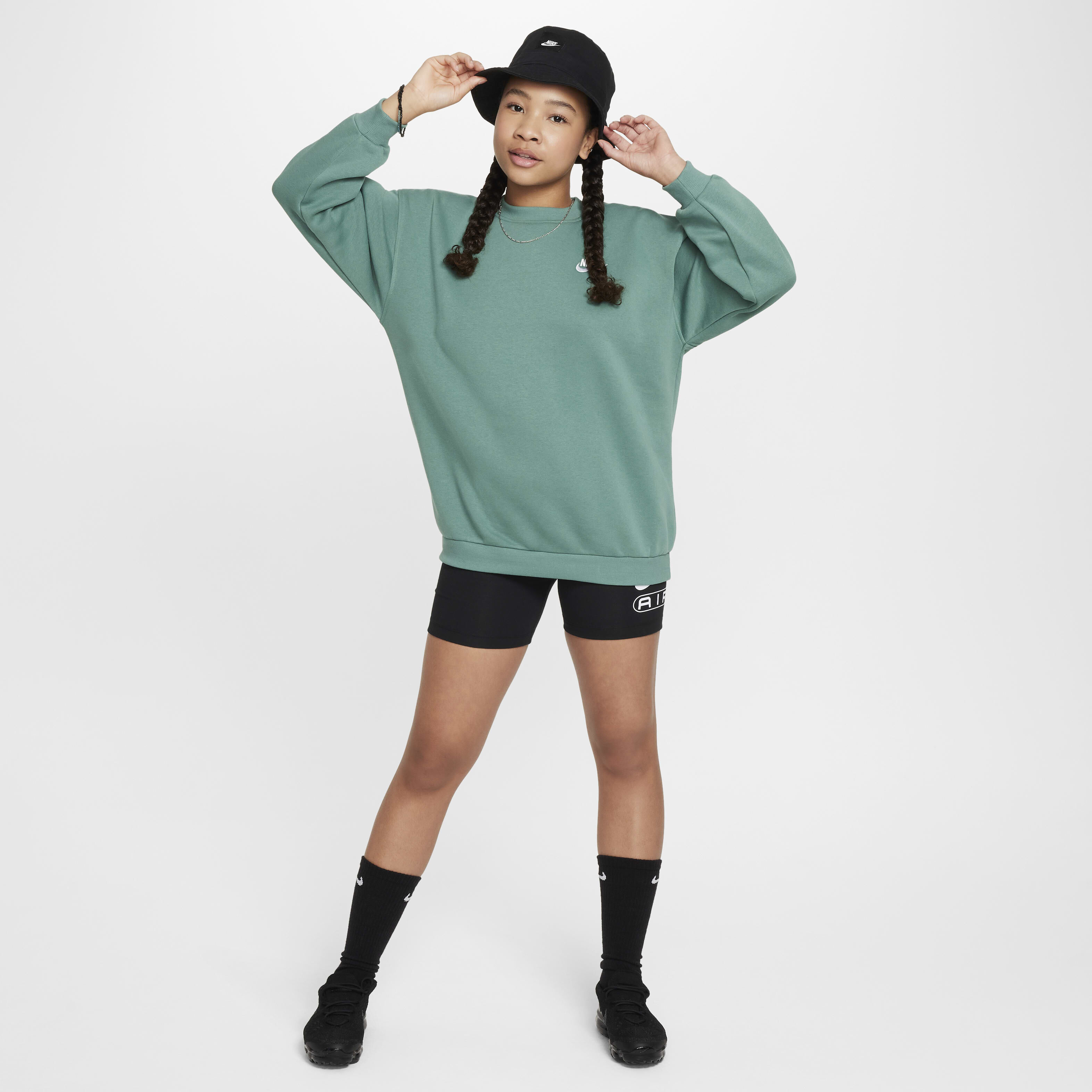 Buy Nike Sportswear Club Fleece Older Kids' Oversized Sweatshirt -  Bicoastal/White | Nike UAE Official