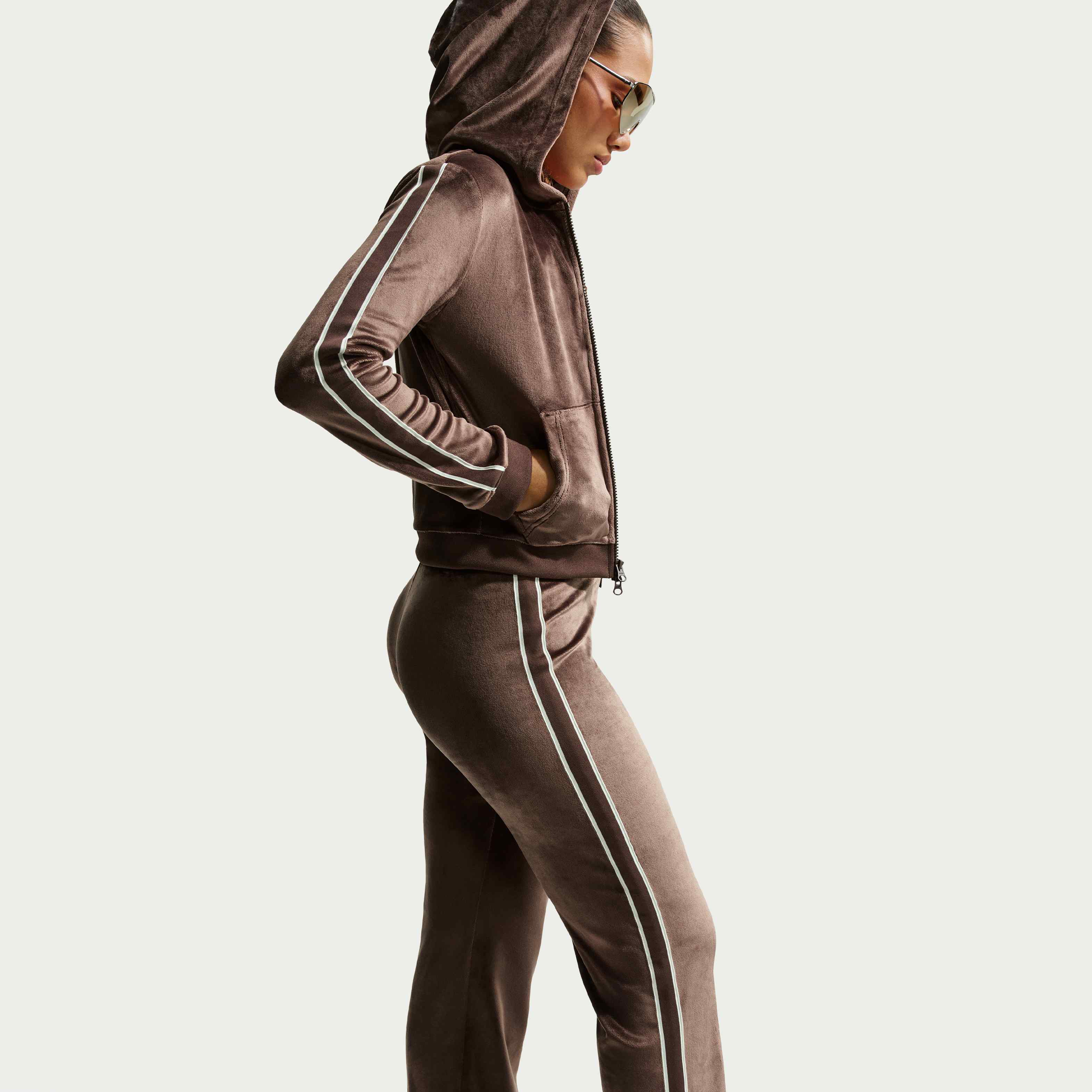 نايكي سبورتسوير image number 3