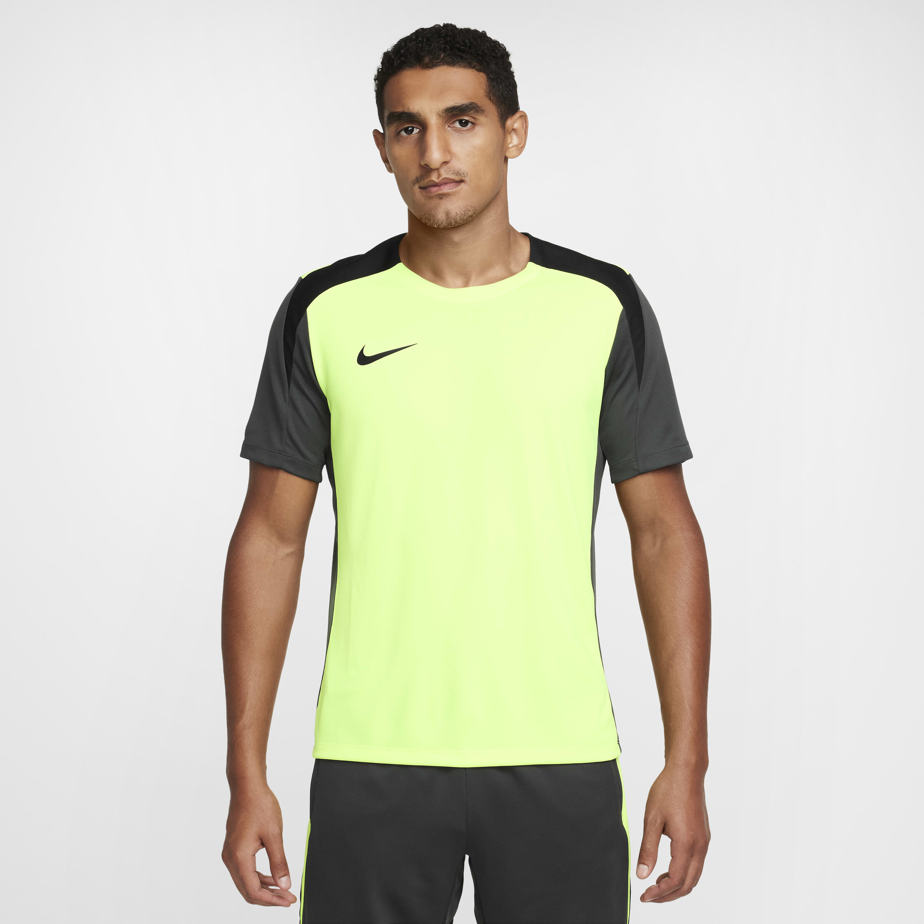 Strike nike outlet