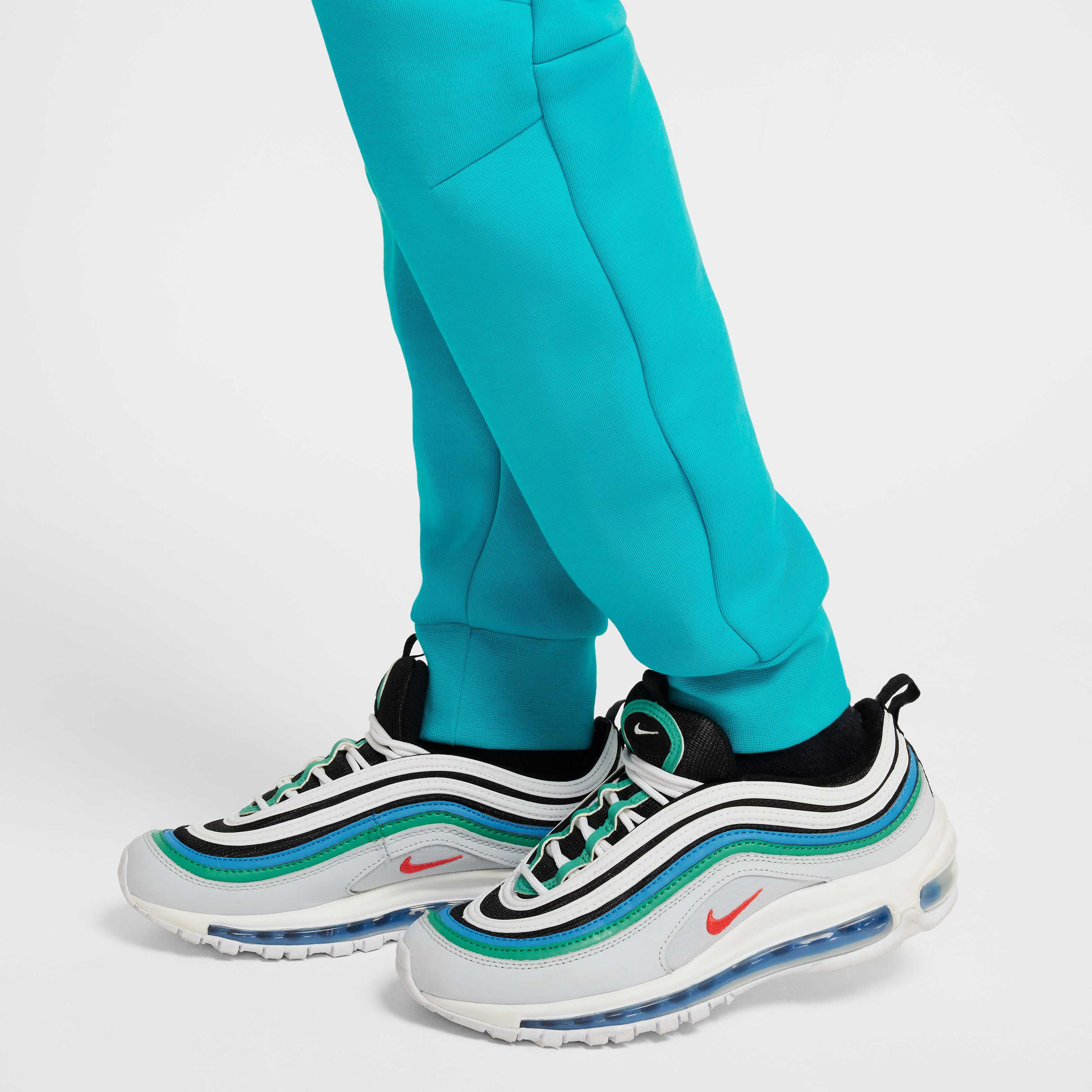 Nike Sportswear Tech Fleece image number 8