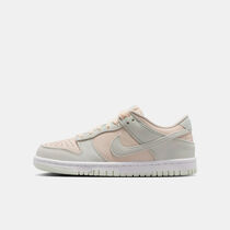 Nike Dunk Low Suede