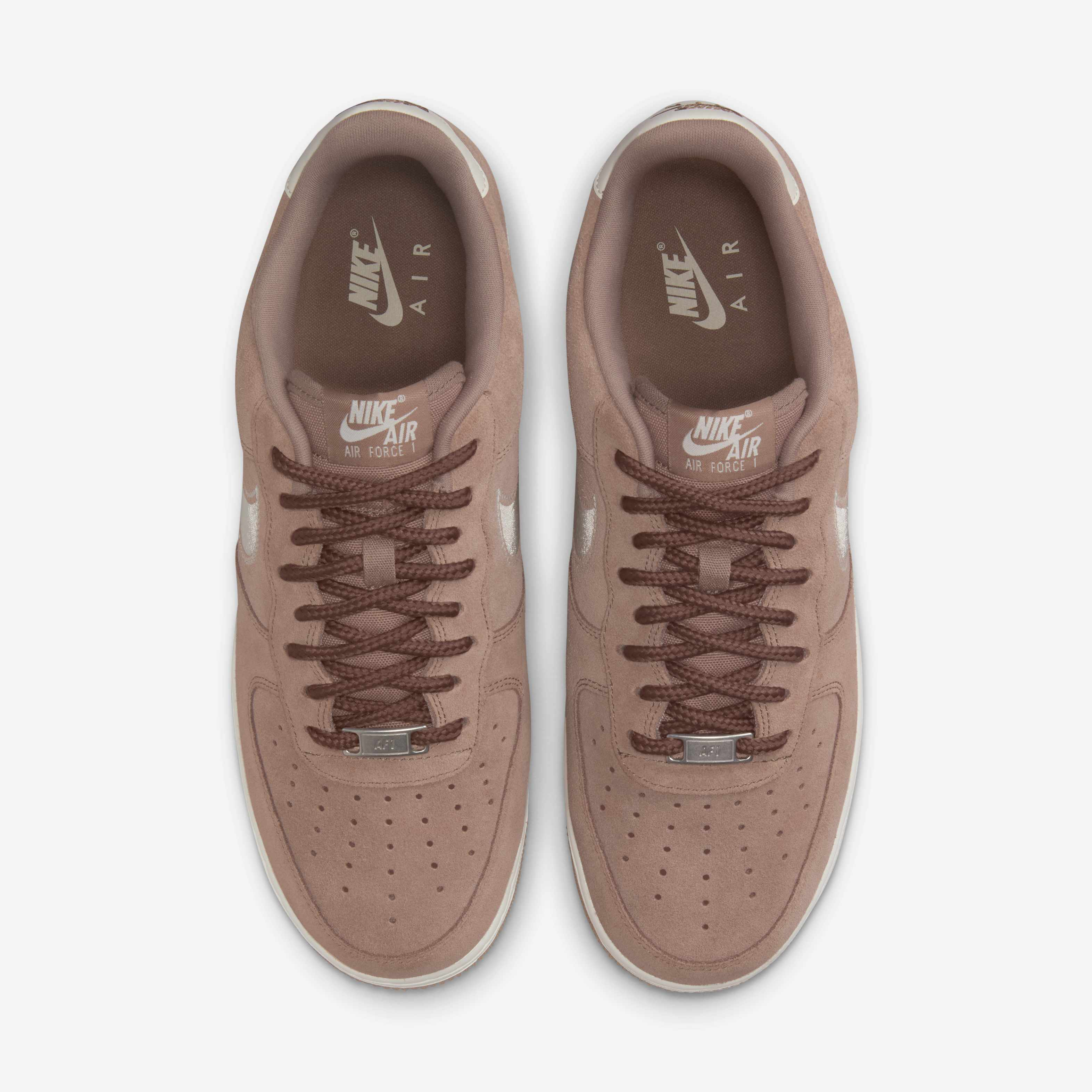 Nike Air Force 1 '07 LV8 image number 3