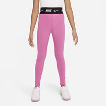 Nike Sportswear Favourites