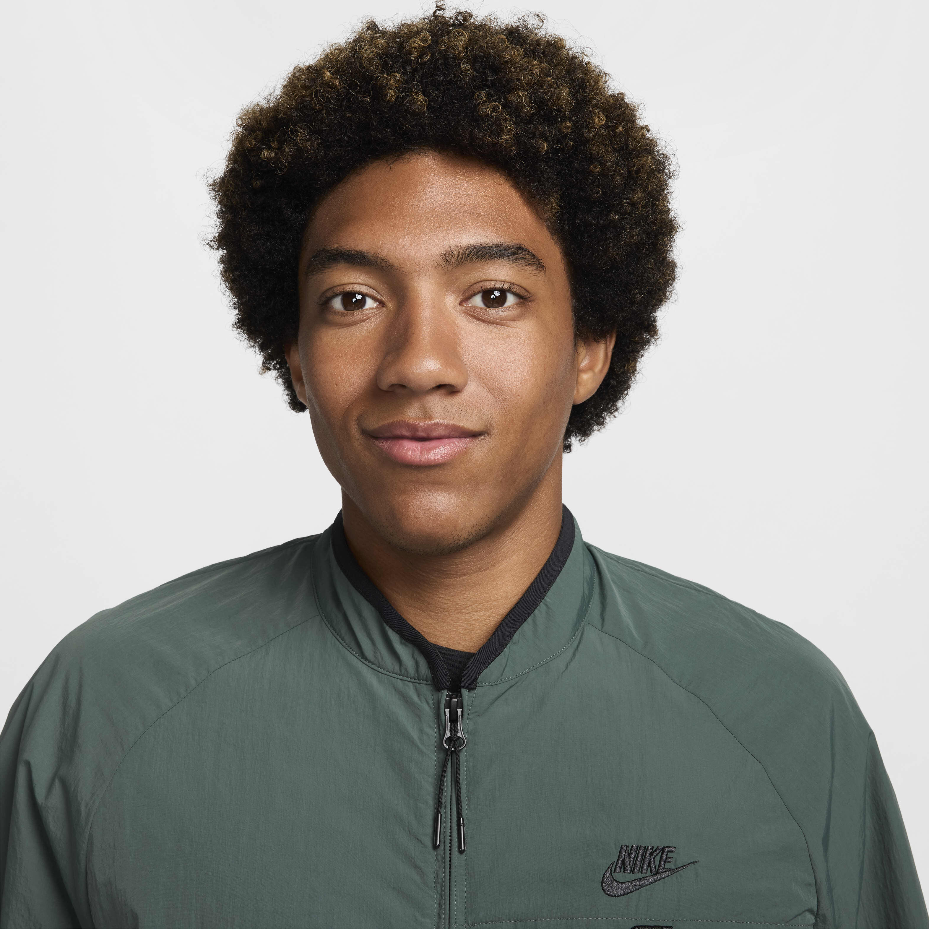 نايكي تك image number 2